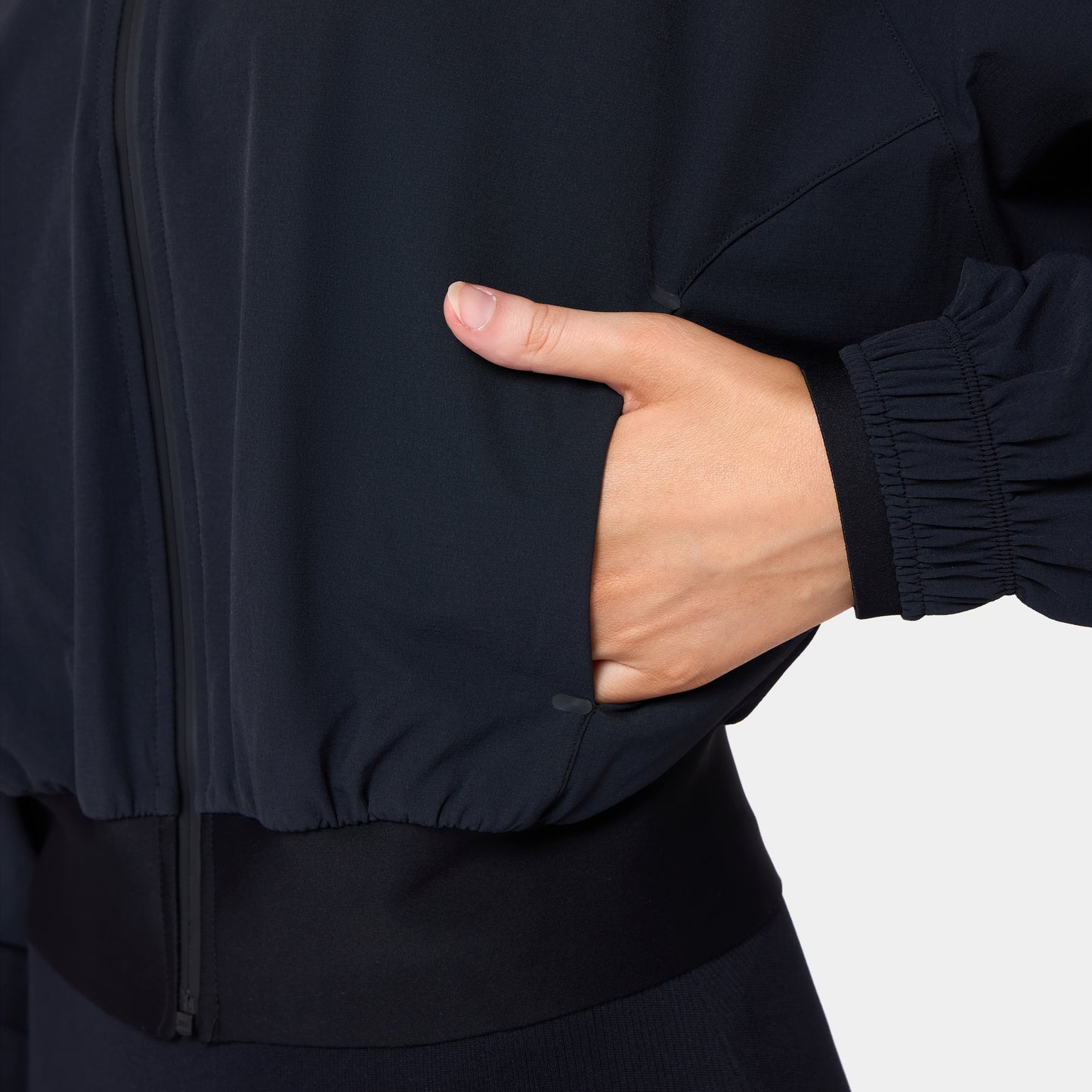 جاكيت ووفن بخصر مرتفع - أسود