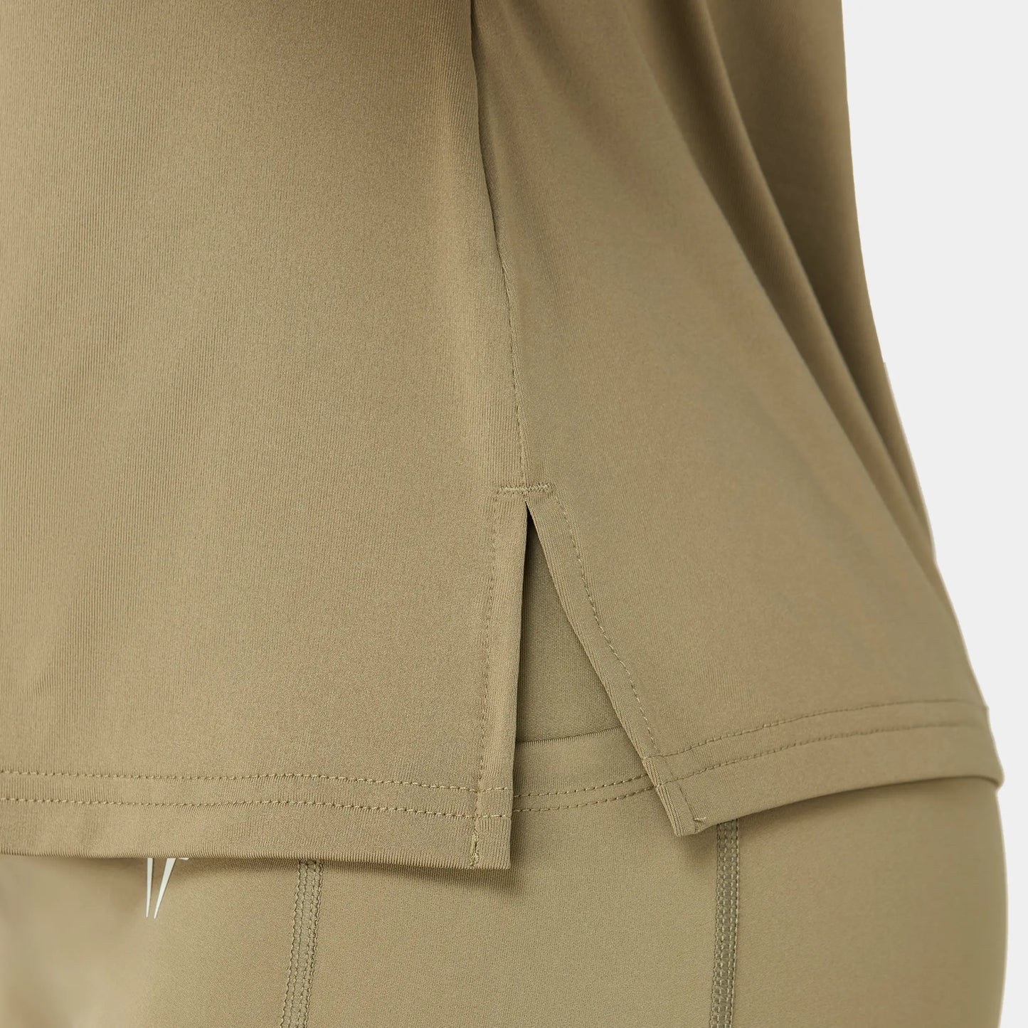 تيشيرت خفيف - زيتوني