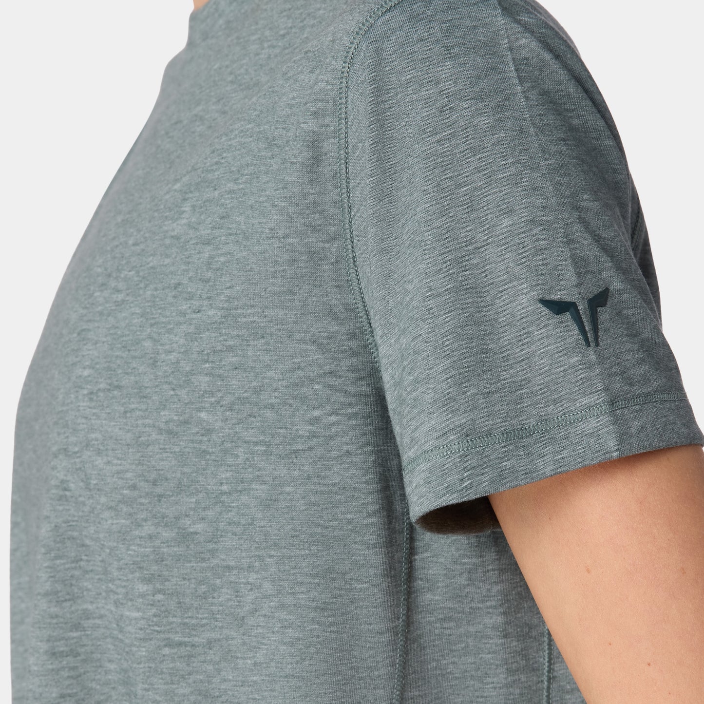 نيوتك تيشيرت آكت دراي® مرتفع - فستقي مارل