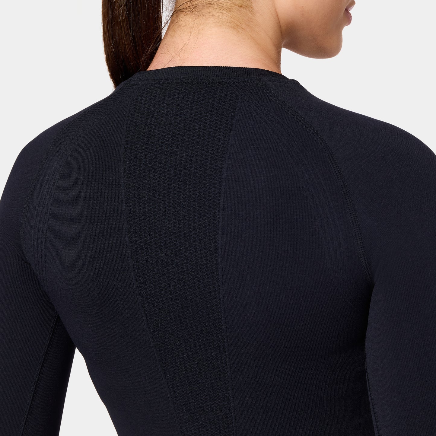 توب كونتور سيمليس بأكمام طويلة - أسود