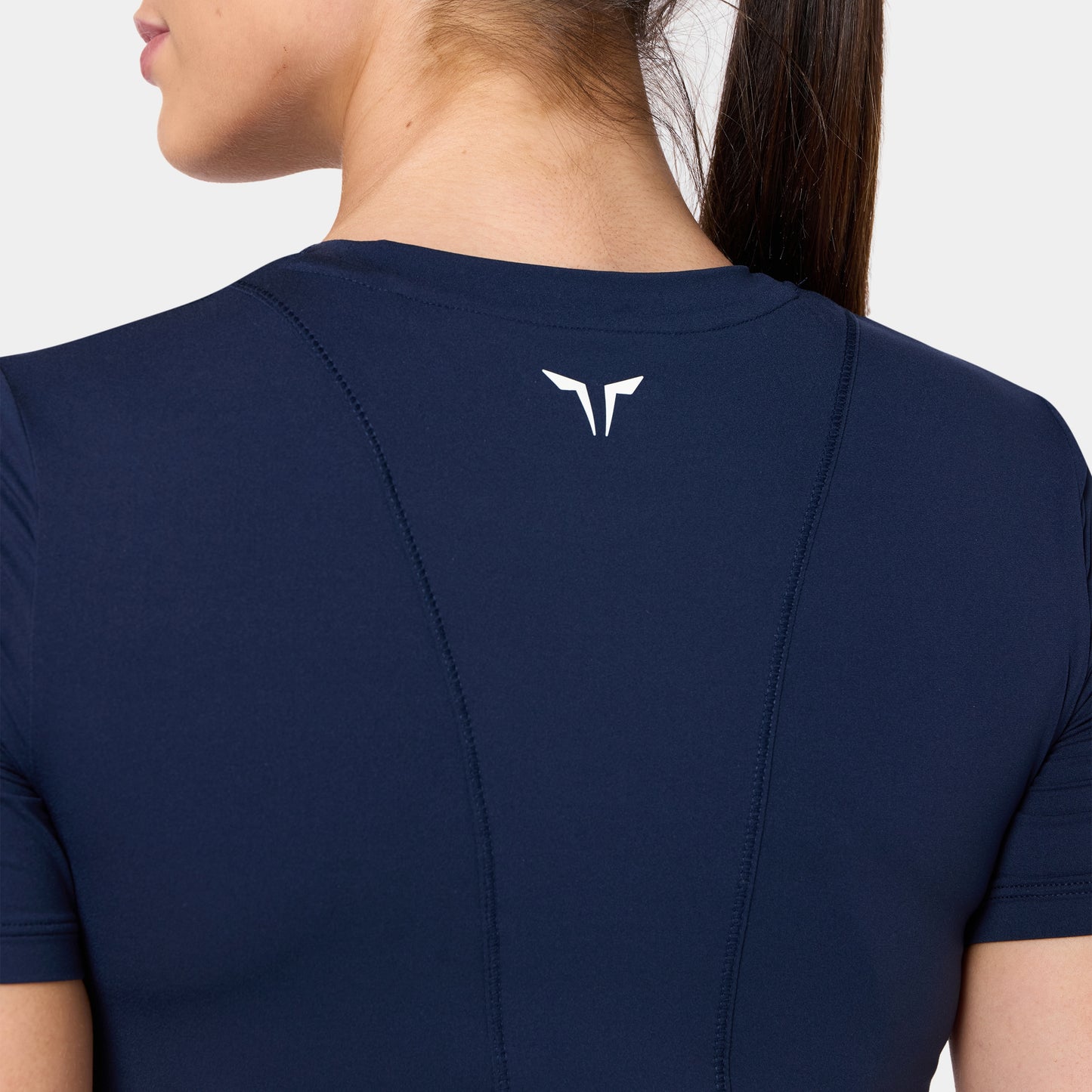 تيشيرت كونتور فائق النعومة - كحلي