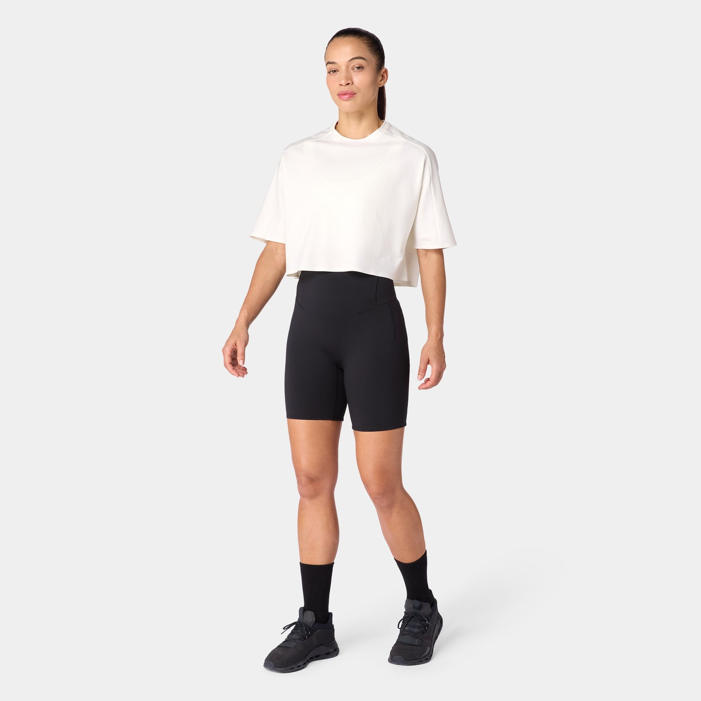 تيشيرت قطن بيما آكت دراي® للجيم فضفاض مرتفع - أبيض لؤلؤي