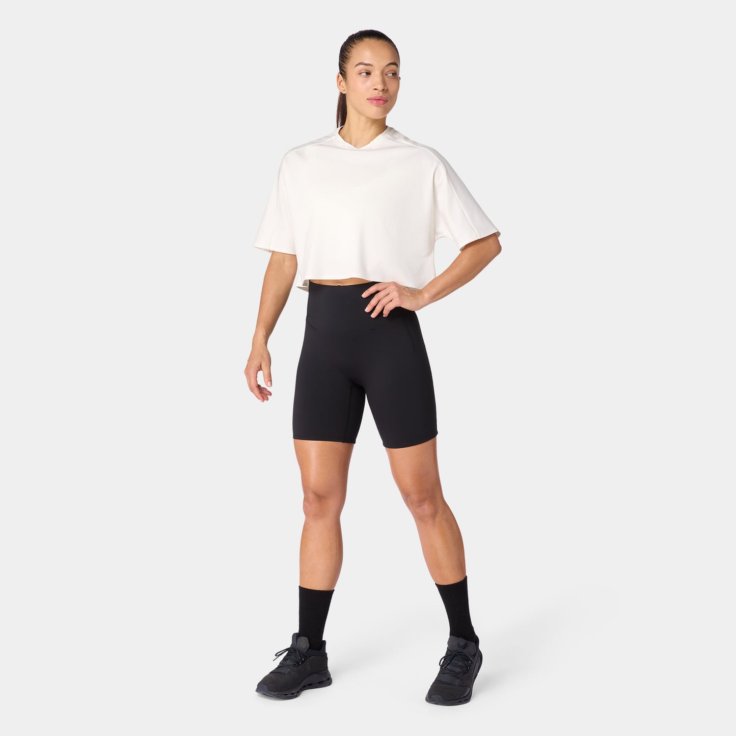 تيشيرت قطن بيما آكت دراي® للجيم فضفاض مرتفع - أبيض لؤلؤي