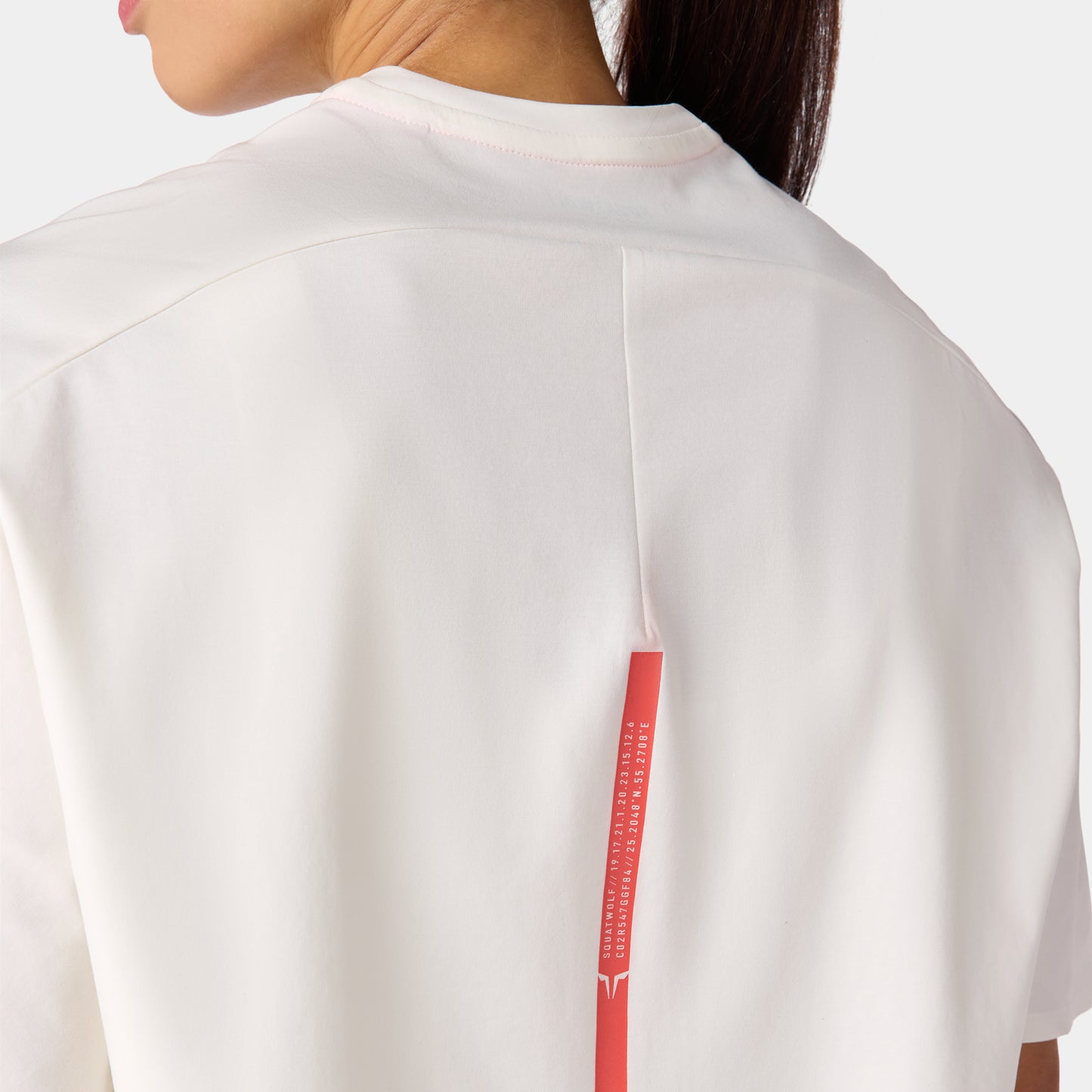 تيشيرت قطن بيما آكت دراي® للجيم فضفاض مرتفع - أبيض لؤلؤي