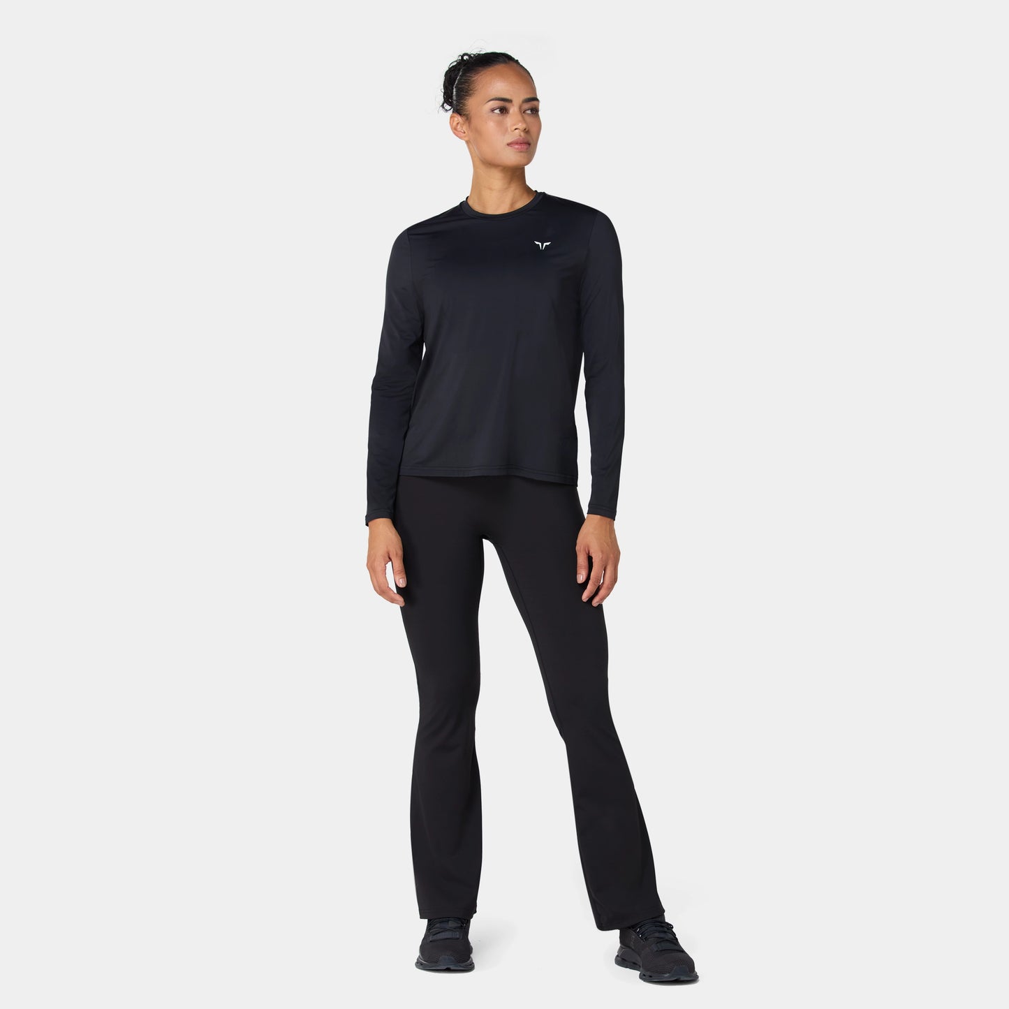 تيشيرت خفيف مع أكمام طويلة - أسود