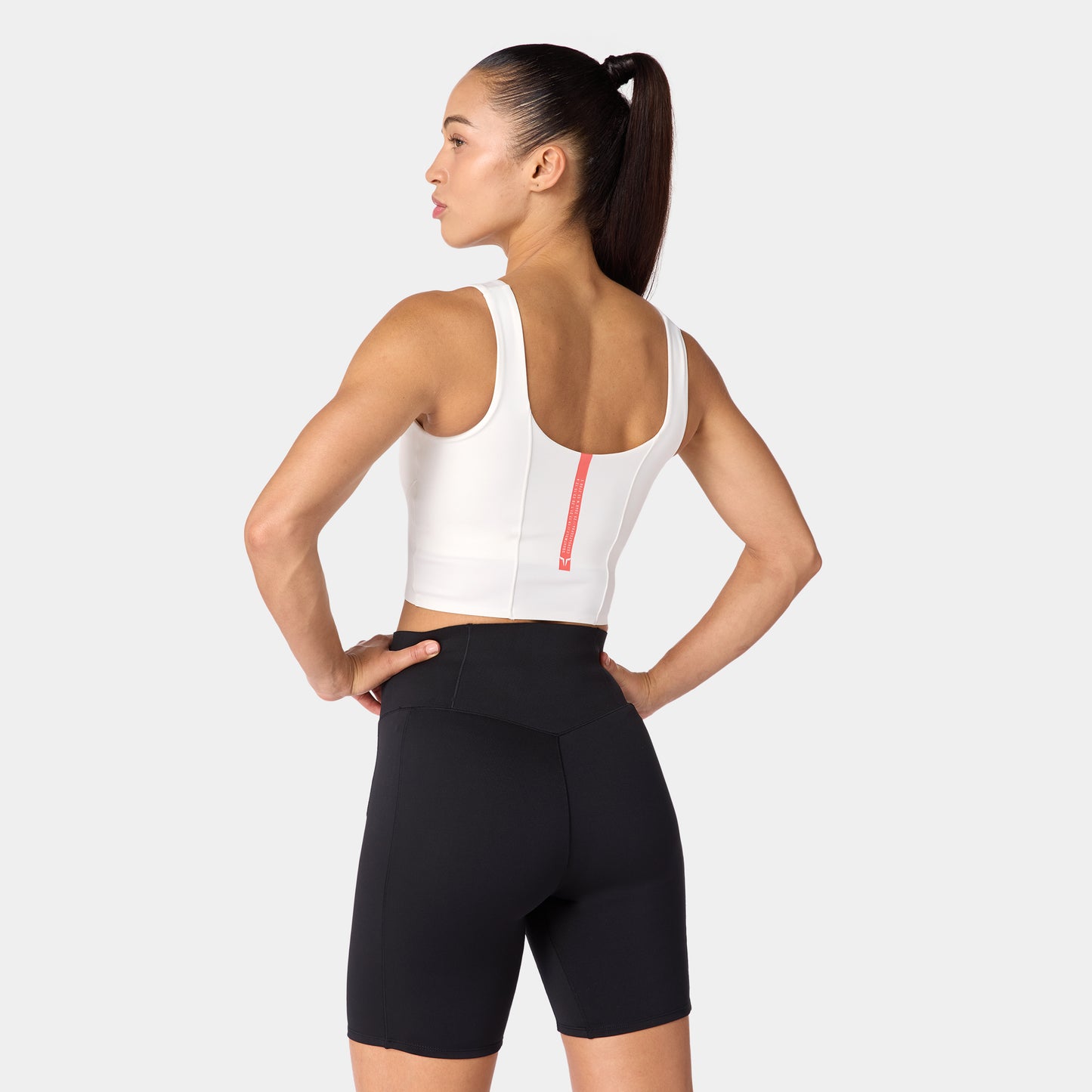 تانك آكت دراي® مع حمالة صدر مبطنة - أبيض لؤلؤي