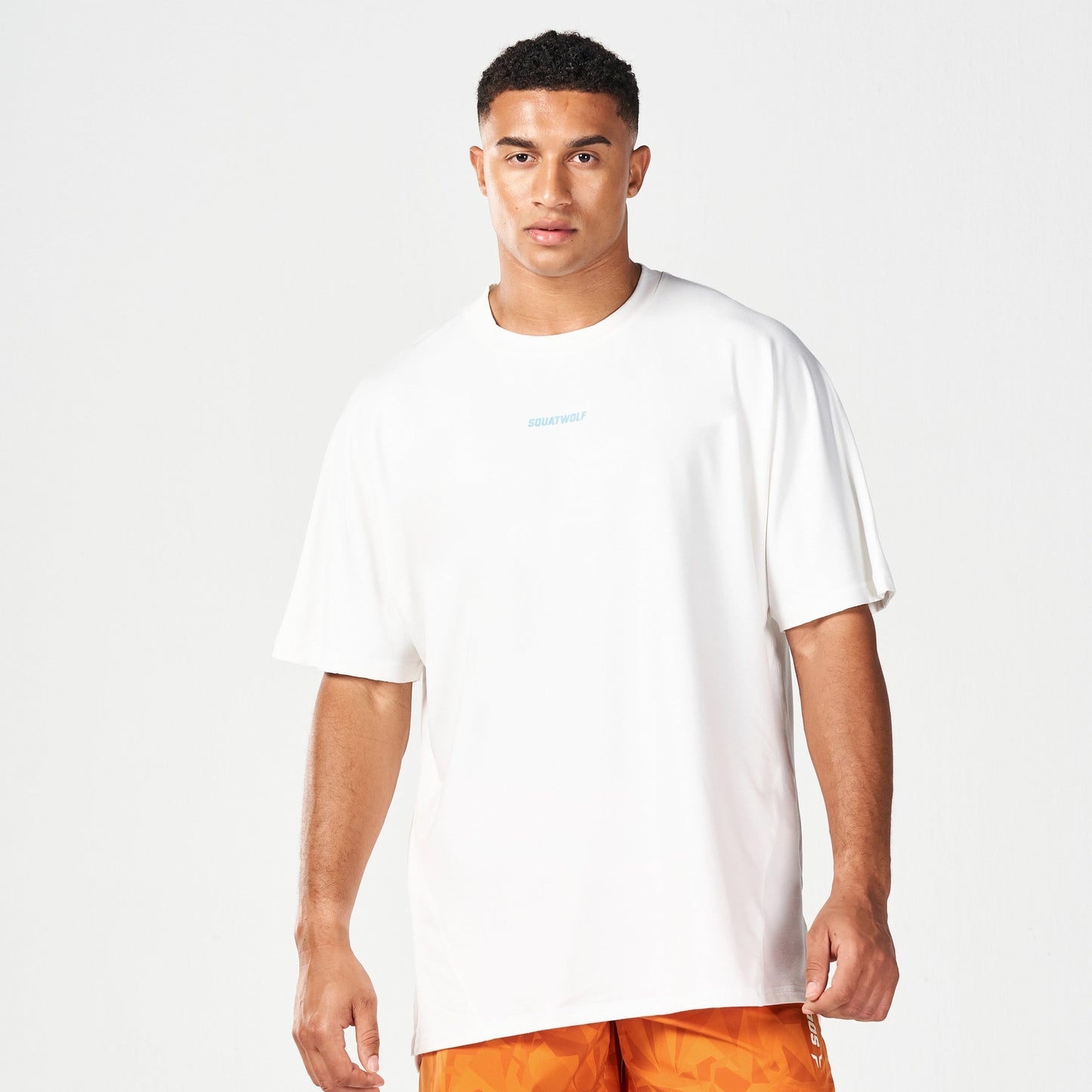 Oversized Pump Cover T-shirt Canal Blue Edition - Pearl White