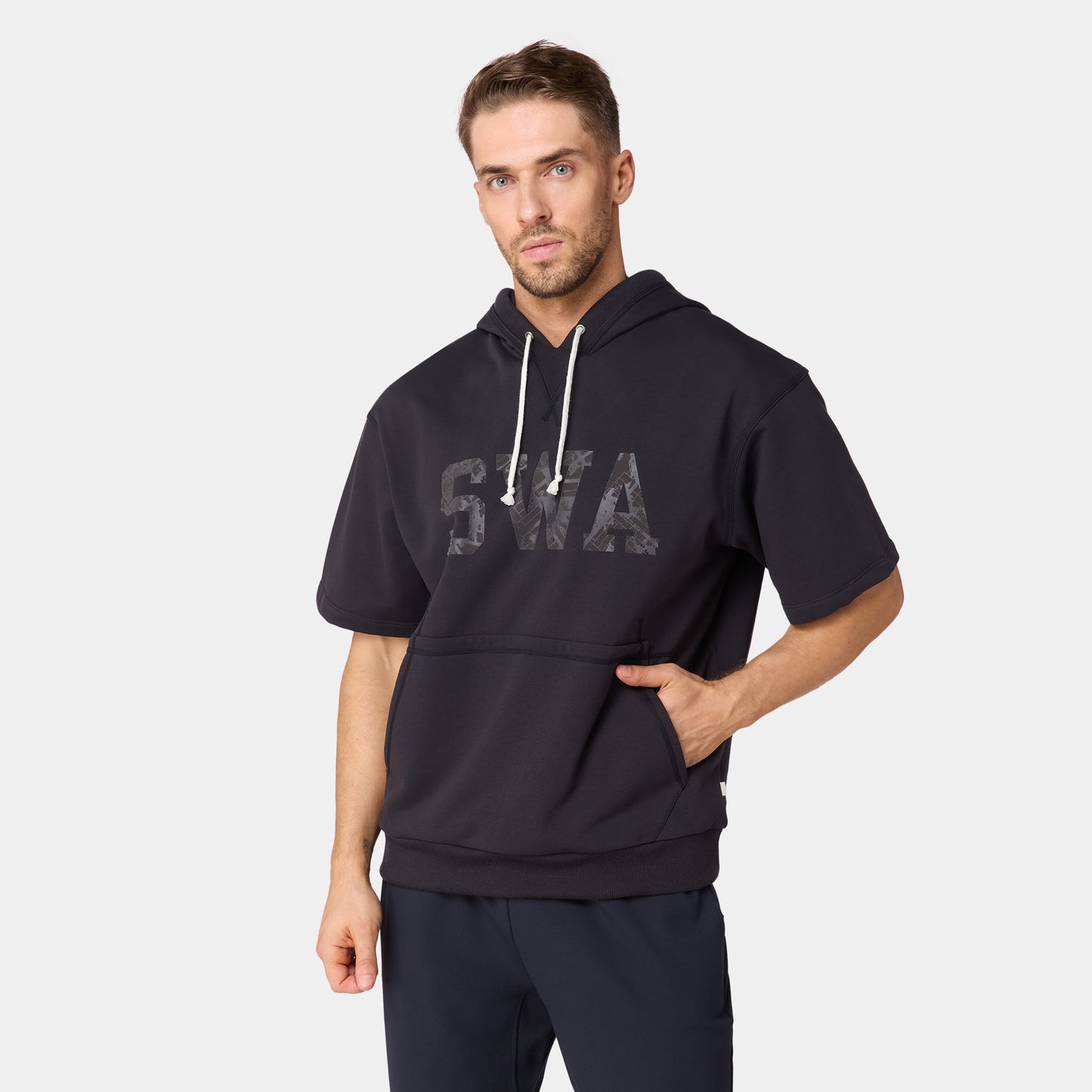 أوثنتيك هودي تعرق بأكمام قصيرة - أسود