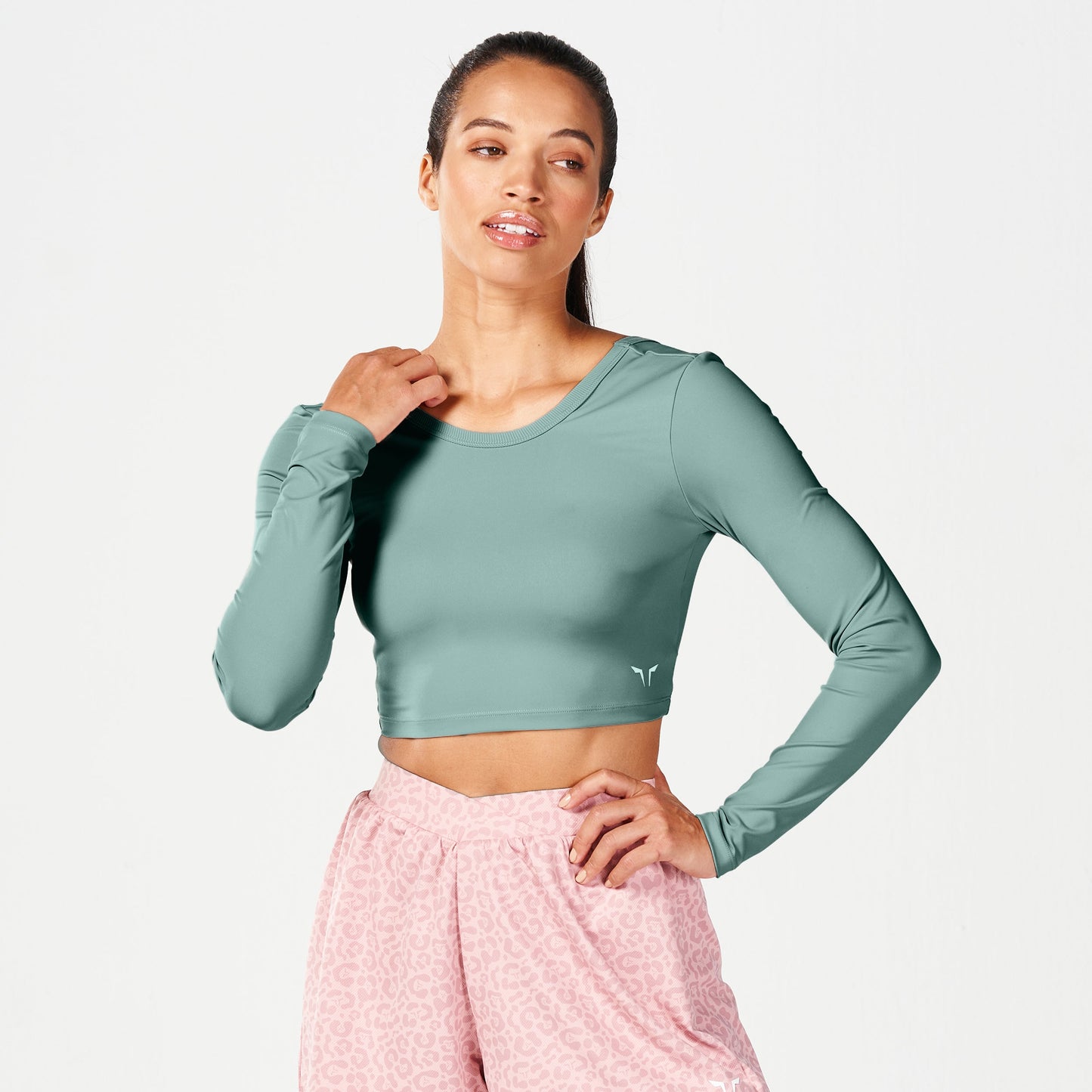 بلوزة واريور 2.0 قصيرة - أخضر غامق