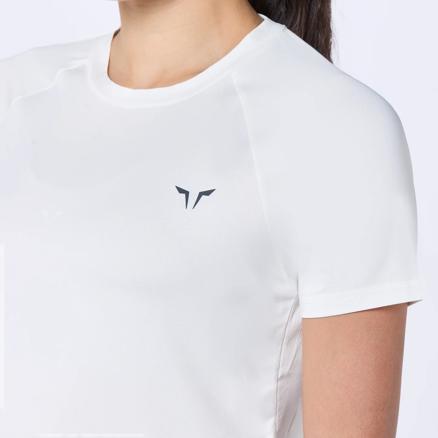  تيشيرت ايسينشال خفيف -  أبيض لؤلؤي