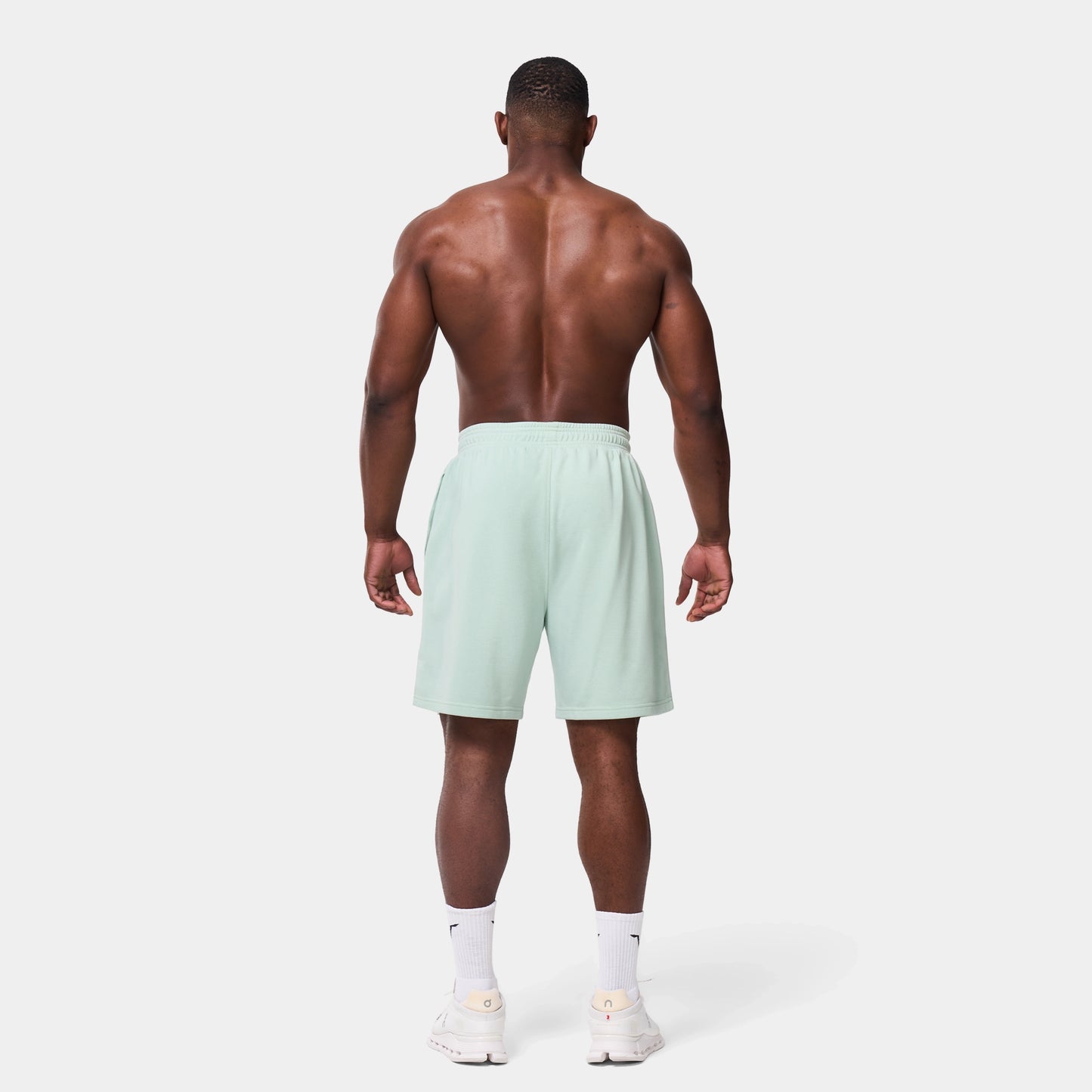 ايسينشال شورت مريح 7 انش- أكوا فاتح