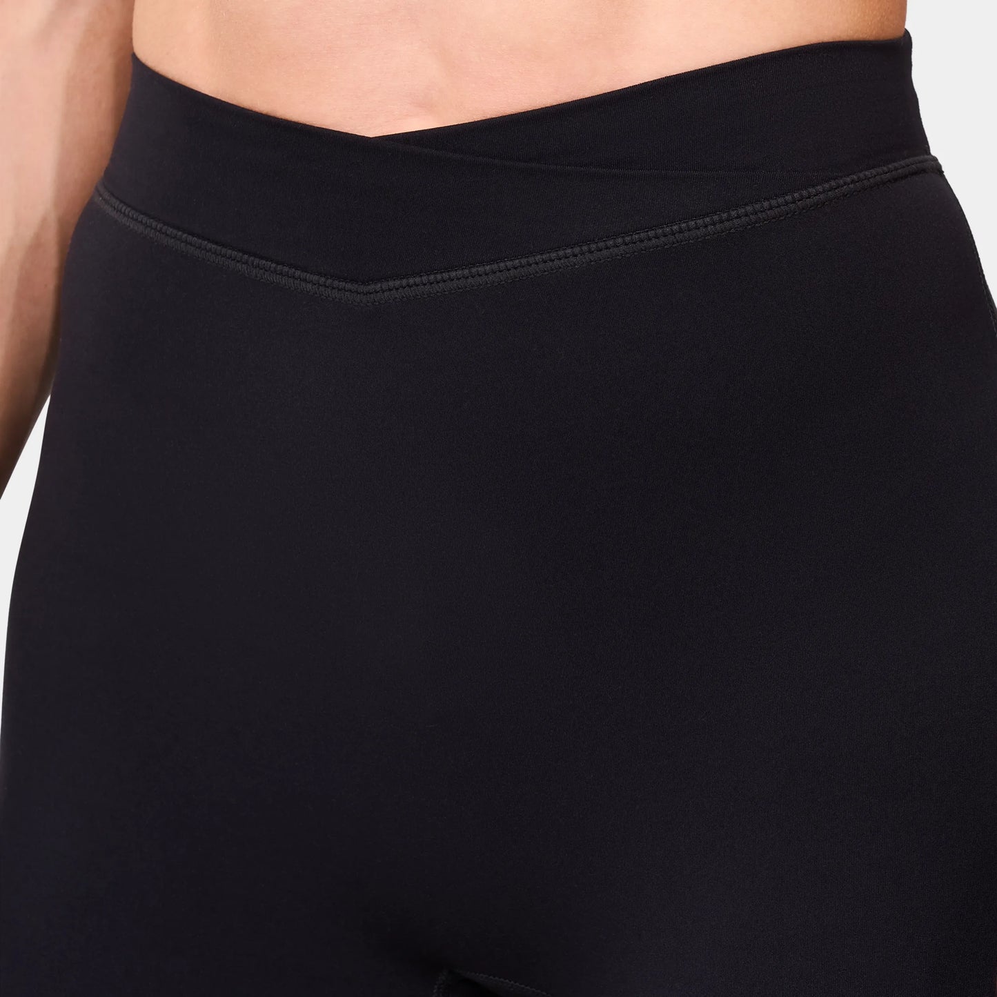 ليقنز 24" بشعار - أسود