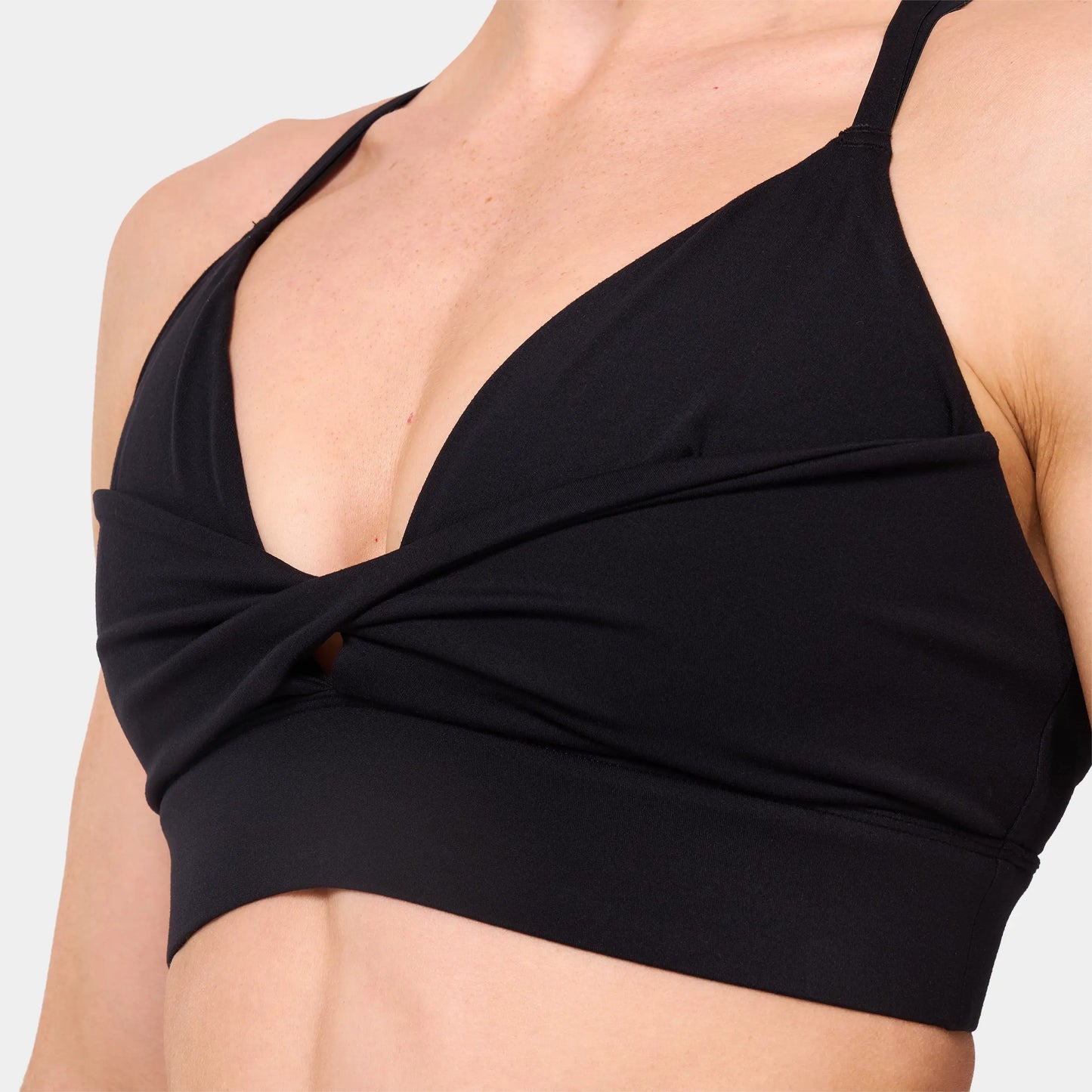 حمالة صدر بتصميم تويست أمامي- أسود 