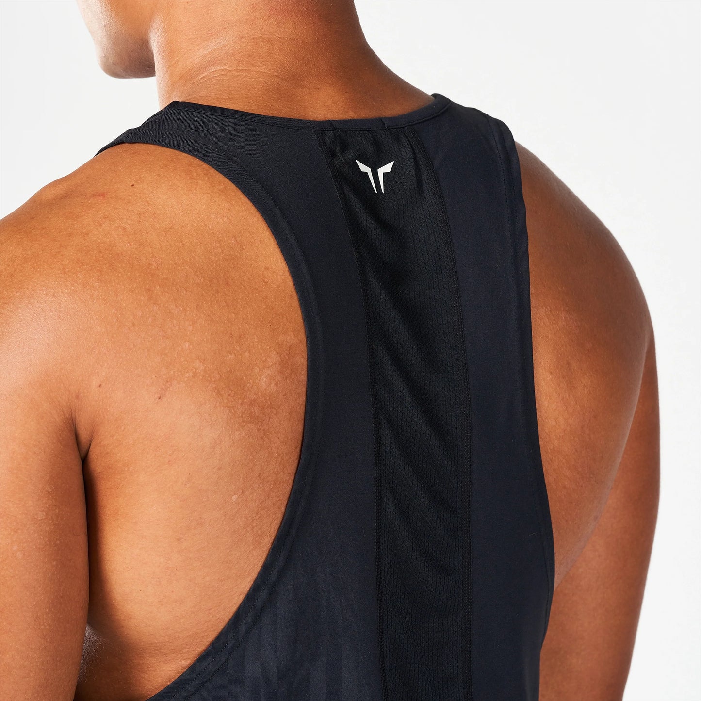 بلوزة ليفت سترينجر 2.0 - أسود