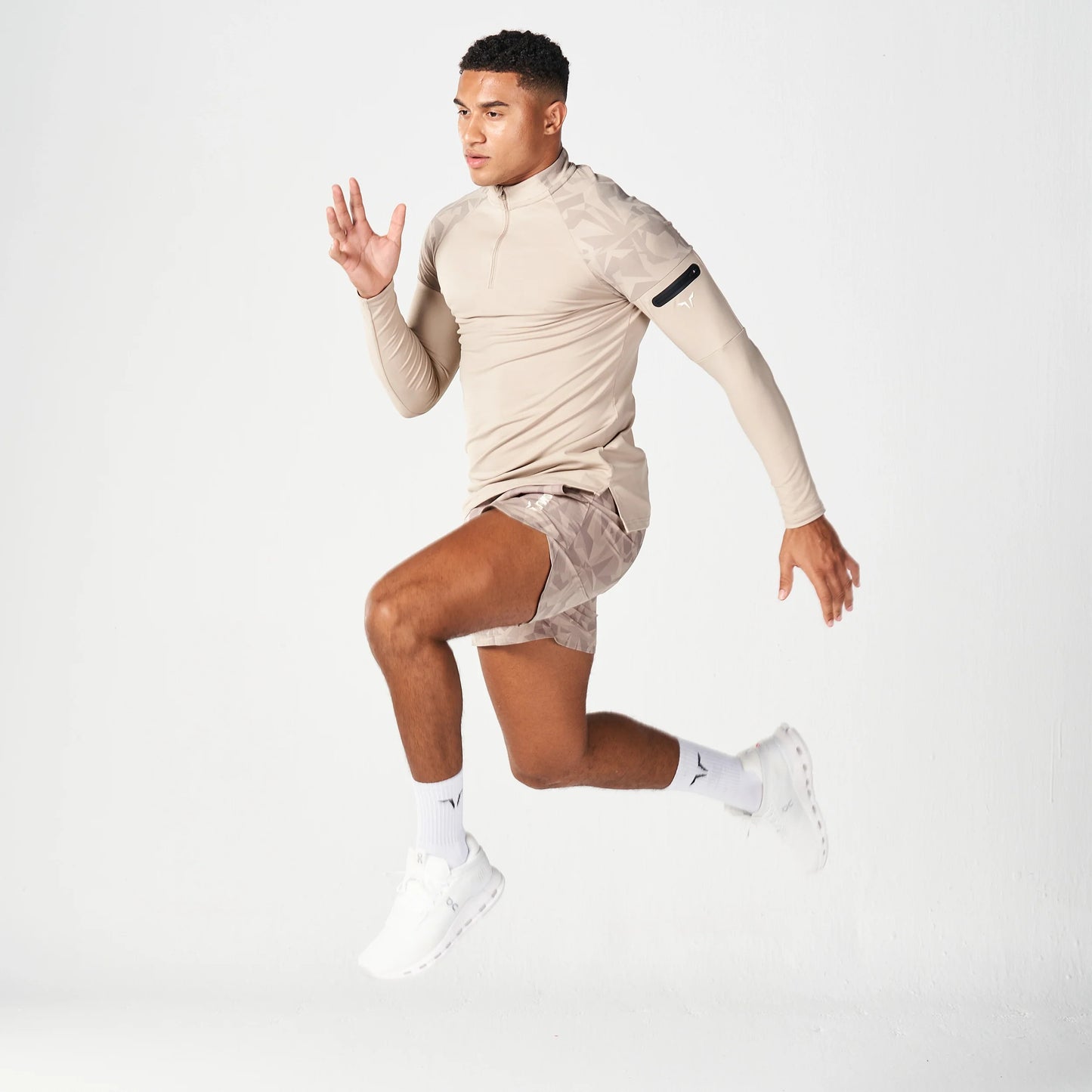 بلوزة إيفولف 2.0 للركض - طبعة ترابي