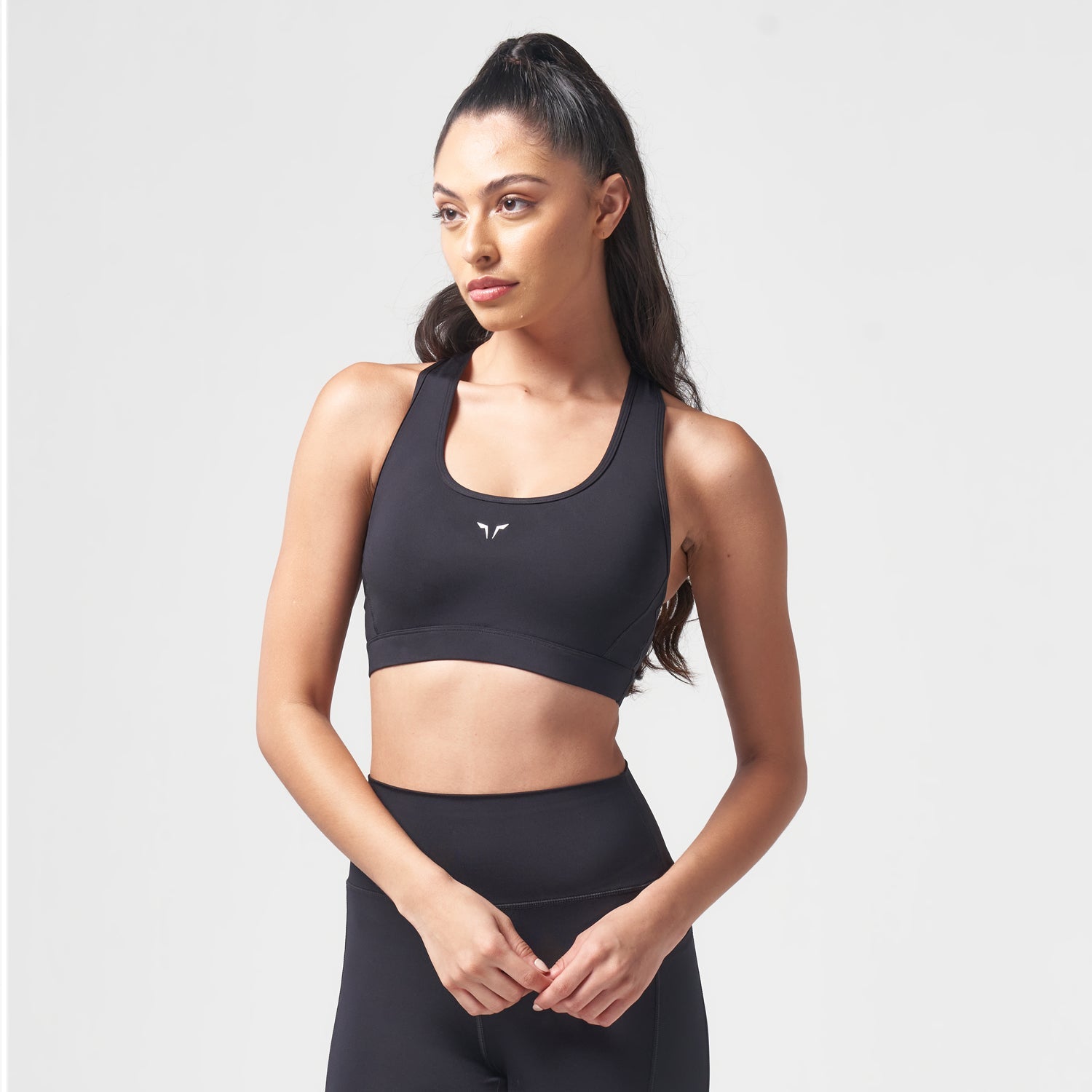 squatwolf-workout-clothes-essential-medium-impact-bra-black-sports-bra-for-gym