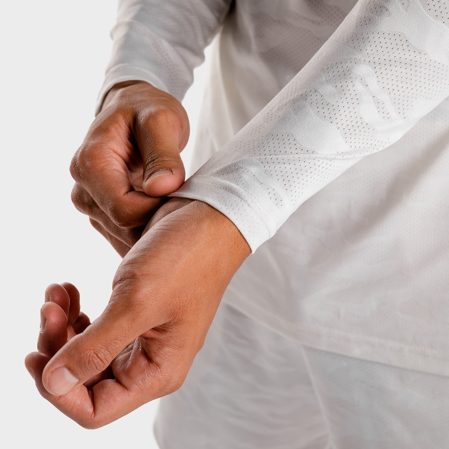 squatwolf-running-wolf-tops-for-men-gym-running-top-white-long-sleeve