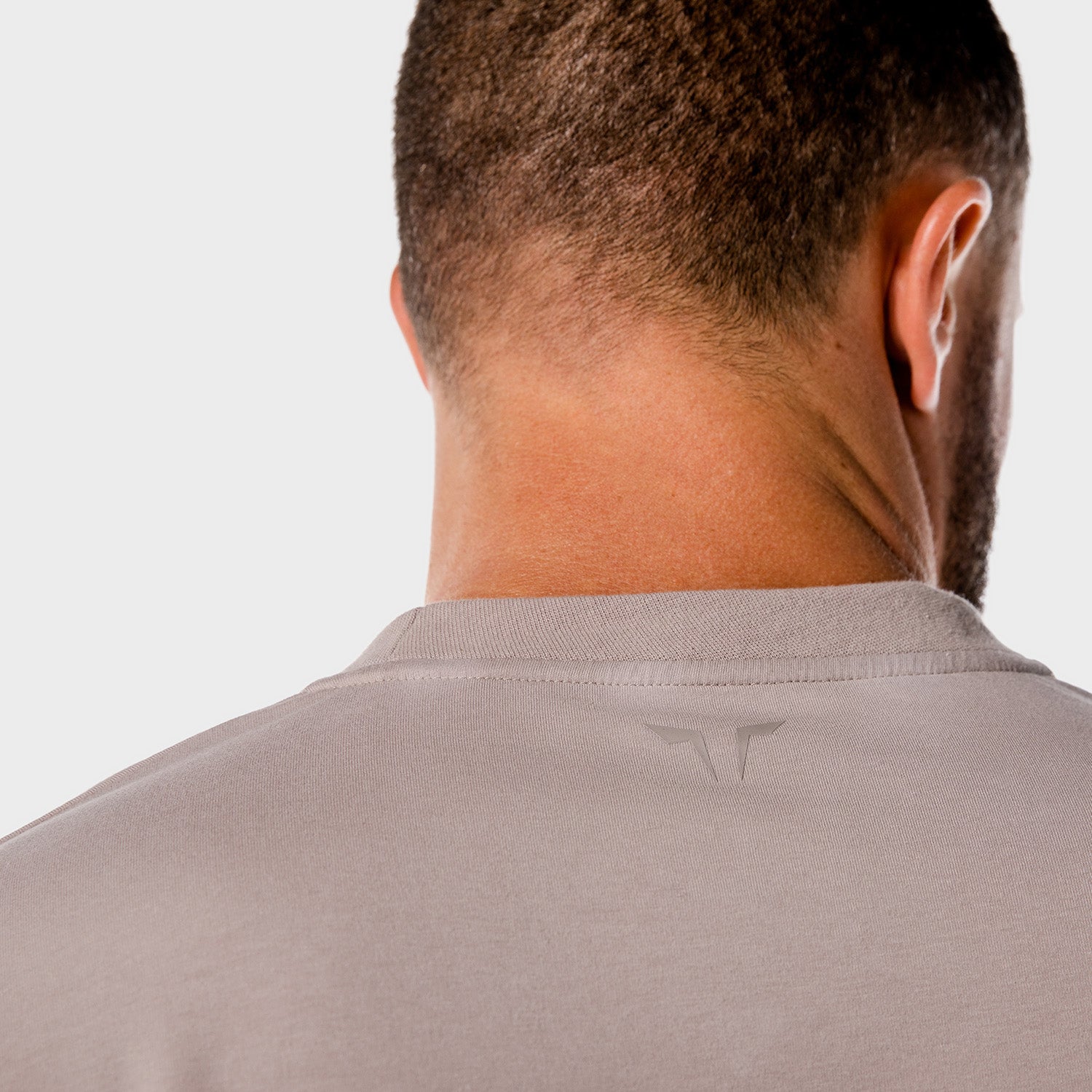 squatwolf-gym-t-shirts-for-women-iconic-oversize-tee-sand-workout-clothes