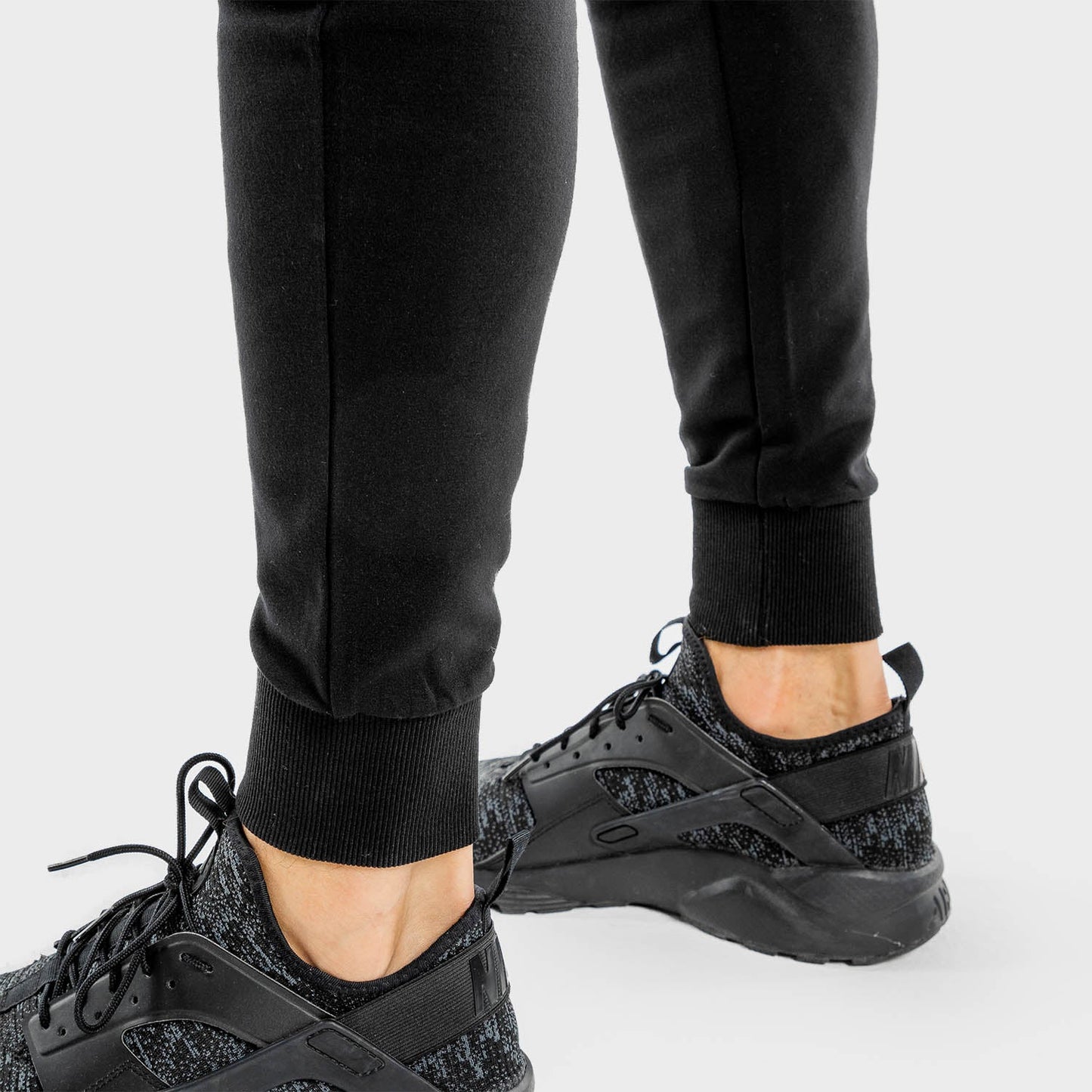 squatwolf-gym-wear-statement-classic-joggers-black-workout-pants-for-men