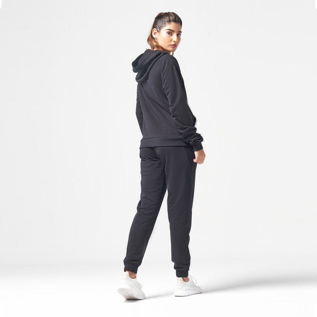 squatwolf-gym-wear-essential-zip-up-hoodie-black-workout-hoodie-for-women