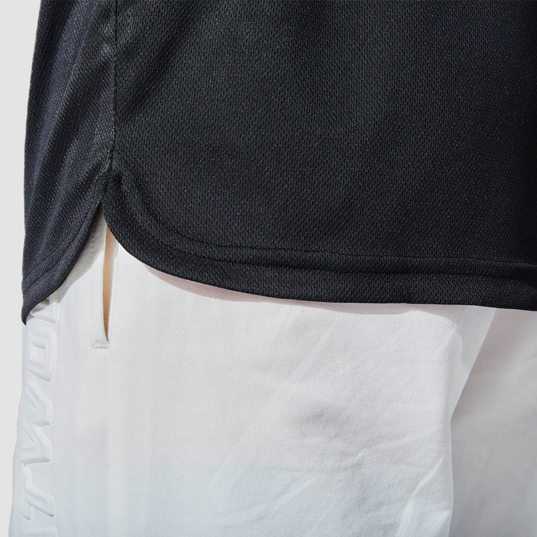 squatwolf-gym-wear-graphic-wave-eyes-stringer-black-workout-stringers-vests-for-men