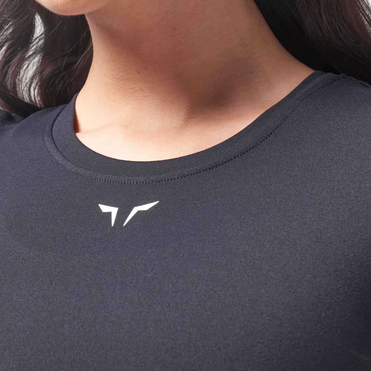 Essential Cropped T-shirt - Black