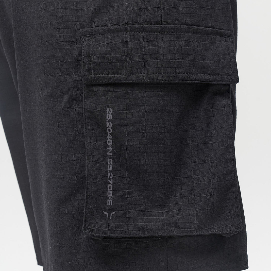 squatwolf-gym-wear-code-2-in-1-cargo-shorts-black-workout-shorts-for-men