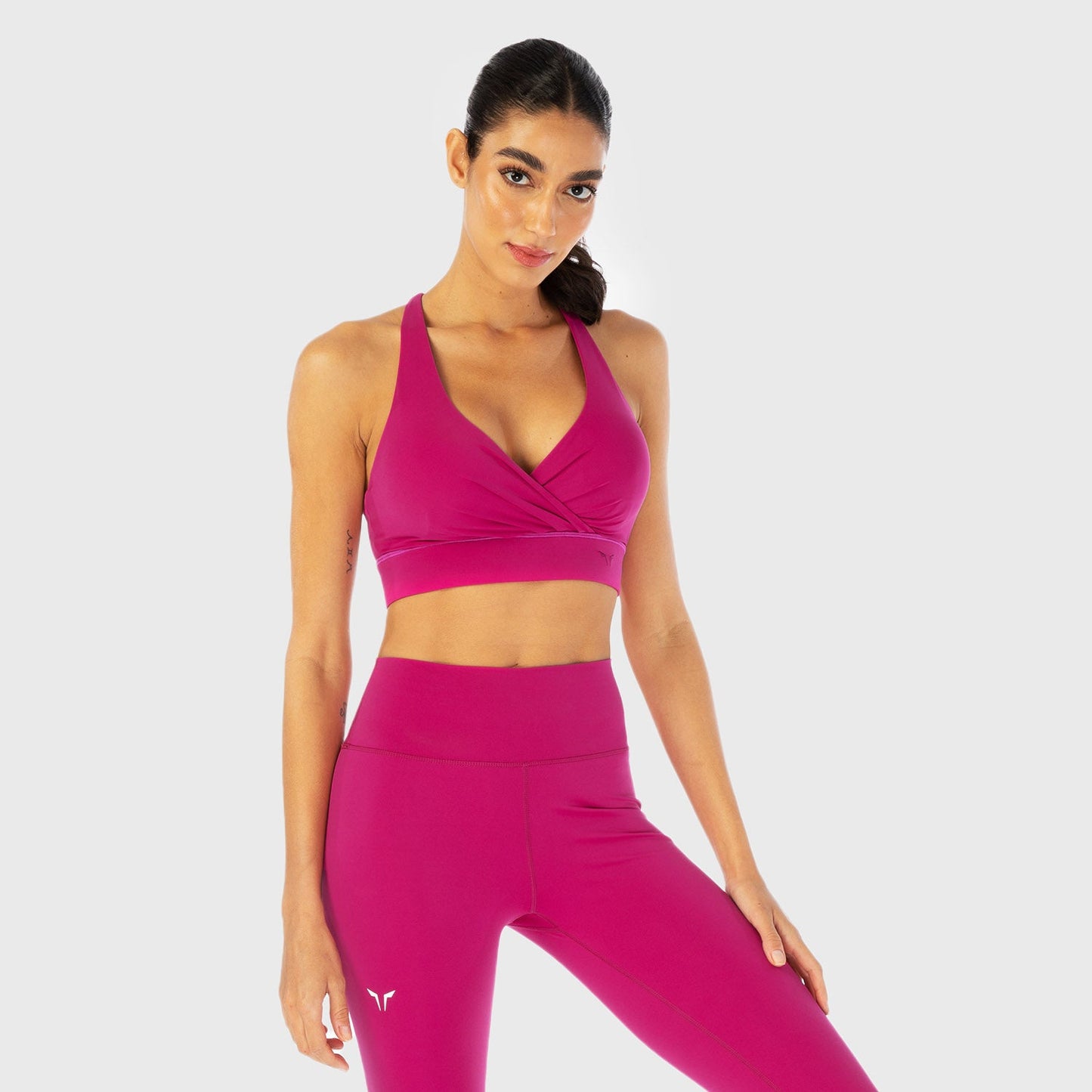 squatwolf-workout-clothes-infinity-adjustable-wrap-bra-pink-bra-with-removable-padding