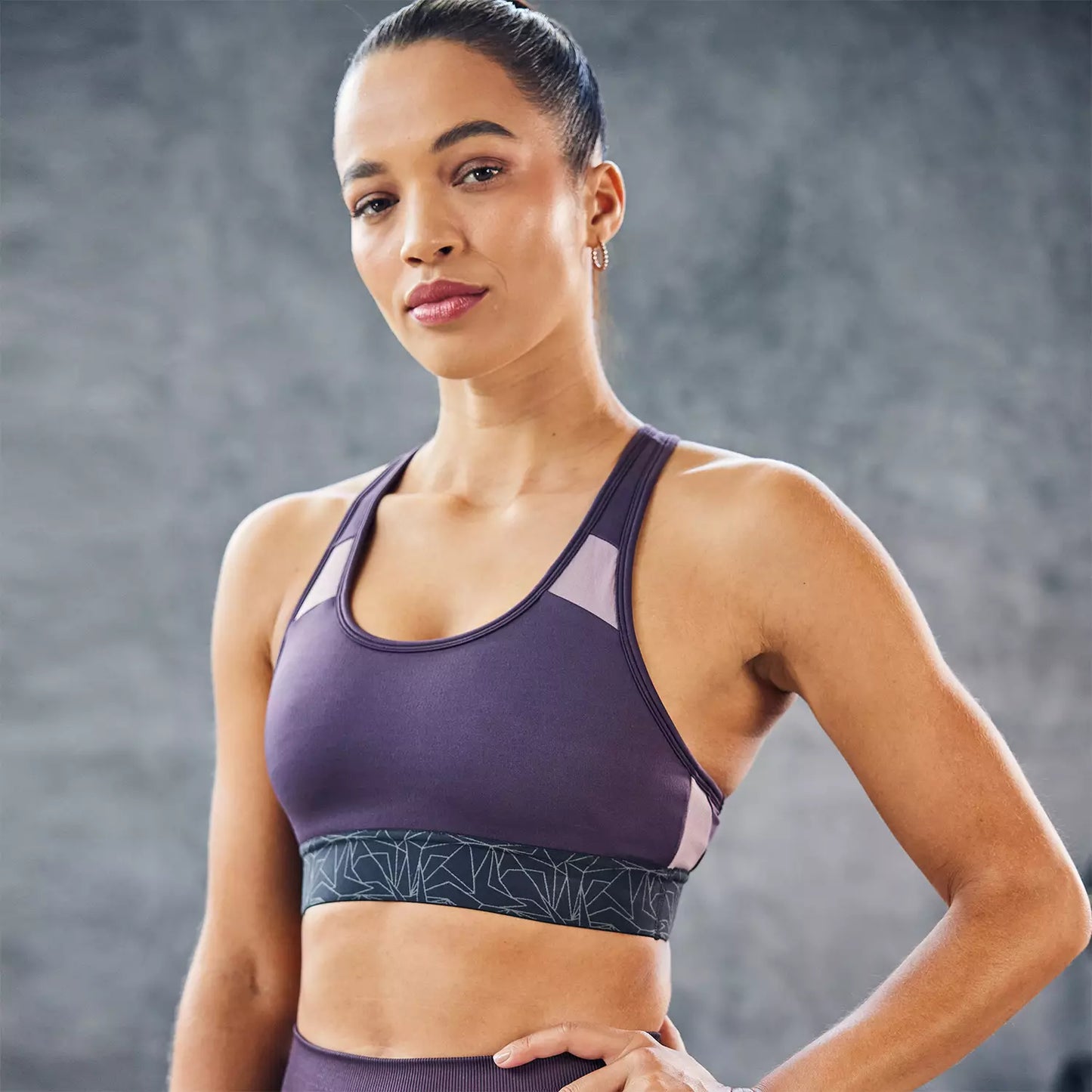 squatwolf-workout-clothes-lab360-tdry-sports-bra-plum-perfect-sports-bra-for-gym