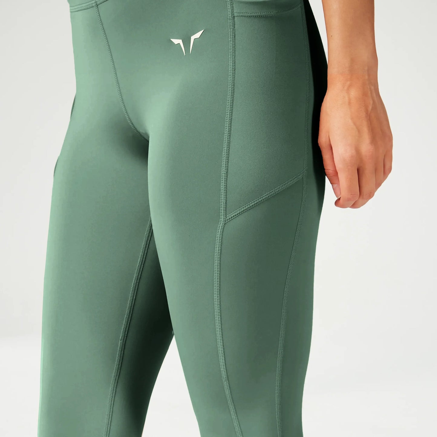 ليقنز ايسينشال عالية الخصر بطول "27 - أخضر غامق