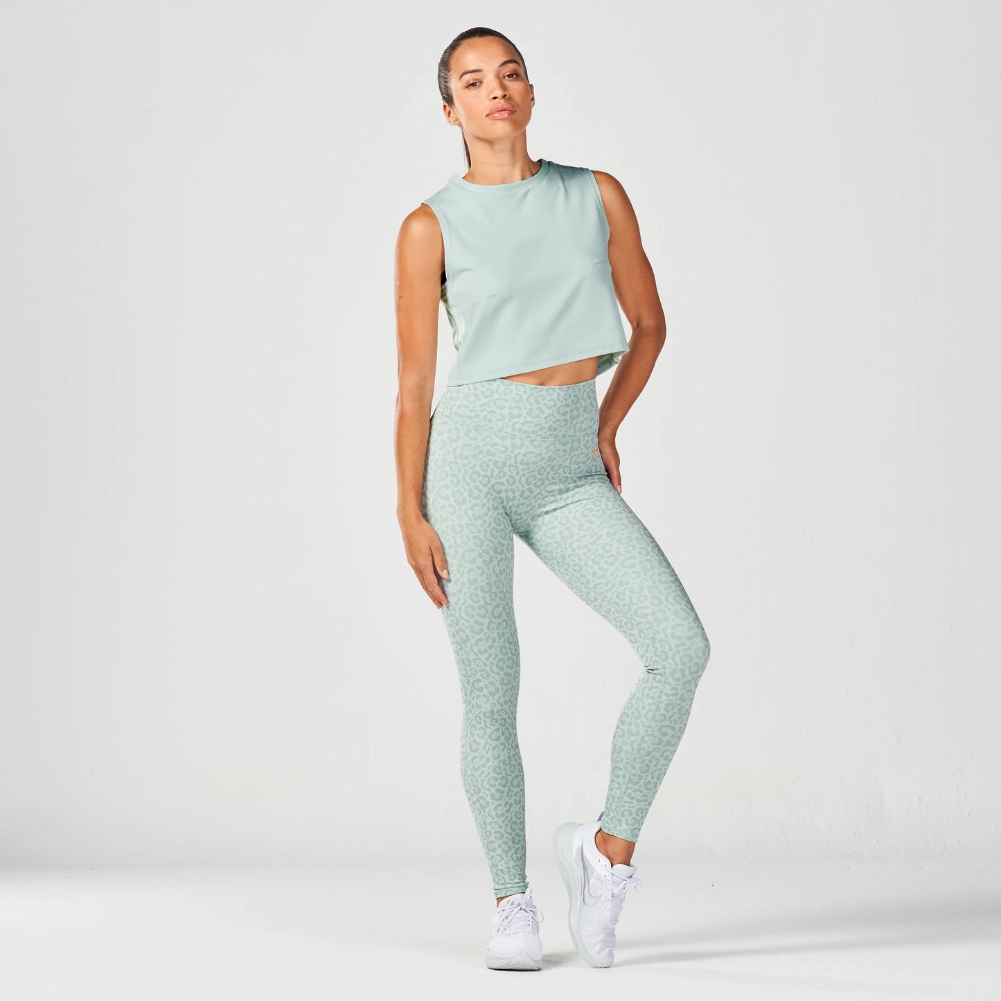 تانك قصيرة من كور - سماوي فاتح