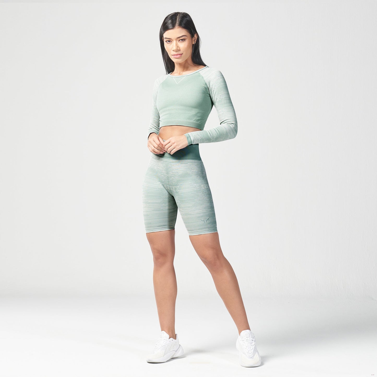 squatwolf-workout-clothes-infinity-stripe-seamless-shorts-green-surf-gym-shorts-for-women