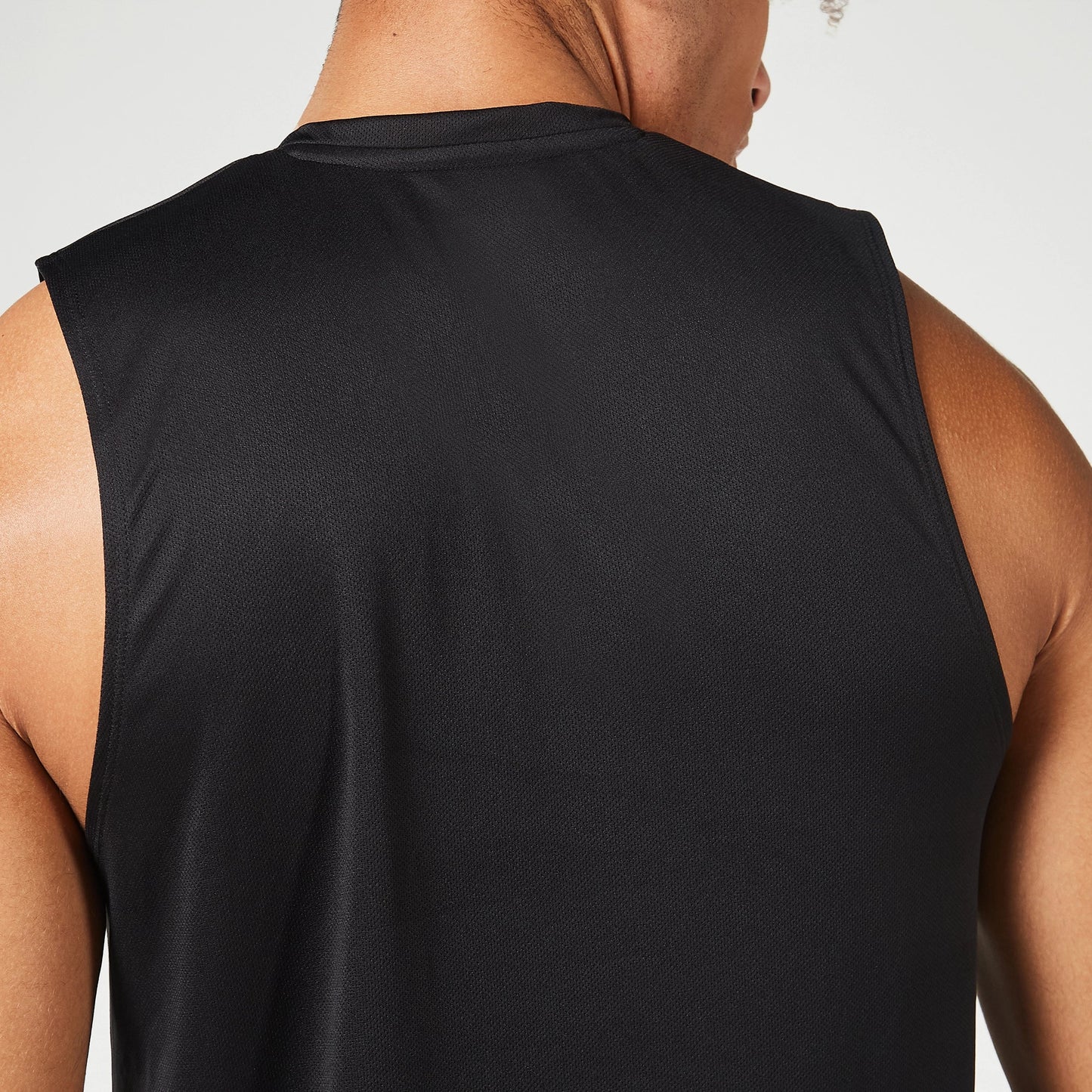 Essential V-Neck Tank - Black