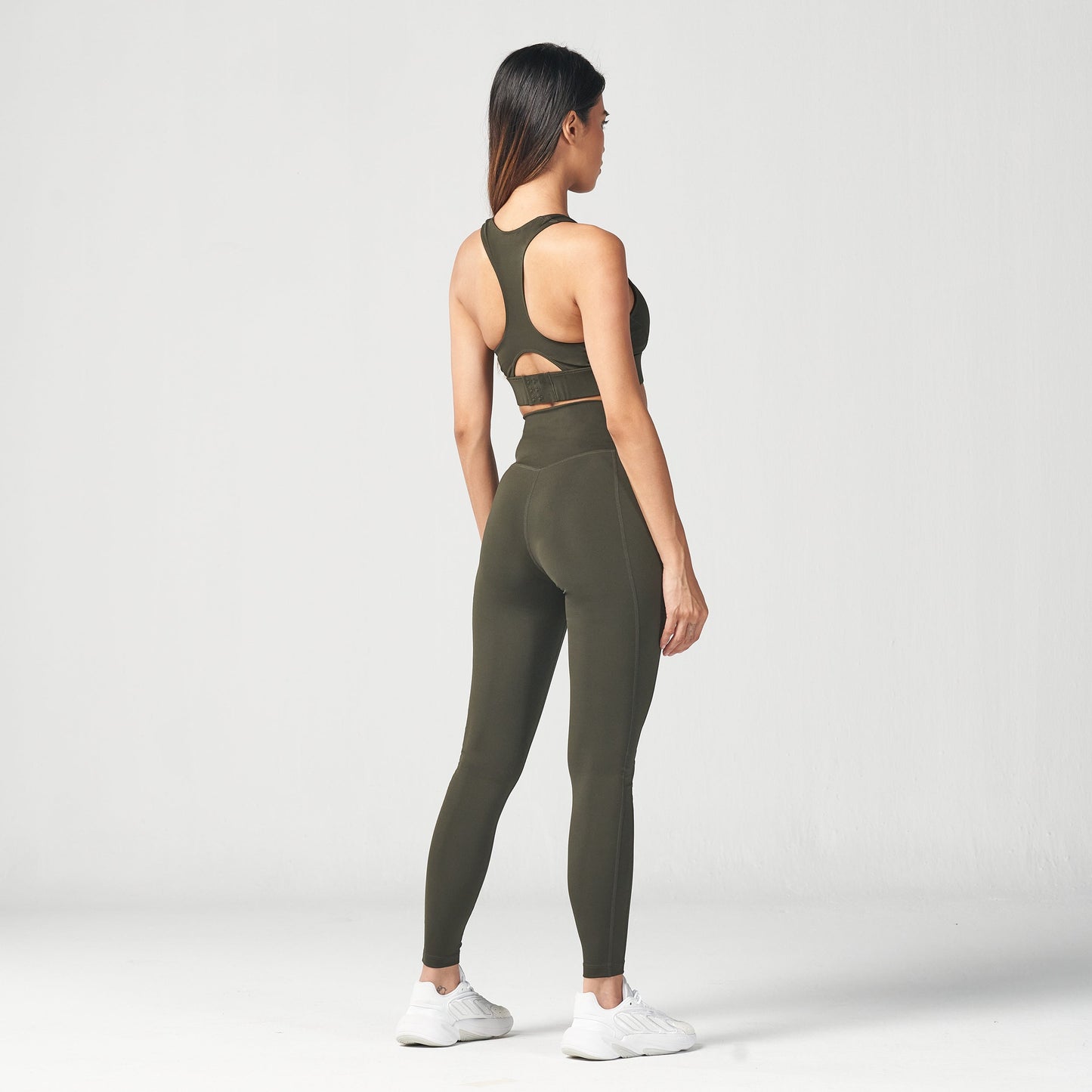 squatwolf-workout-clothes-essential-high-impact-bra-khaki-sports-bra-for-gym