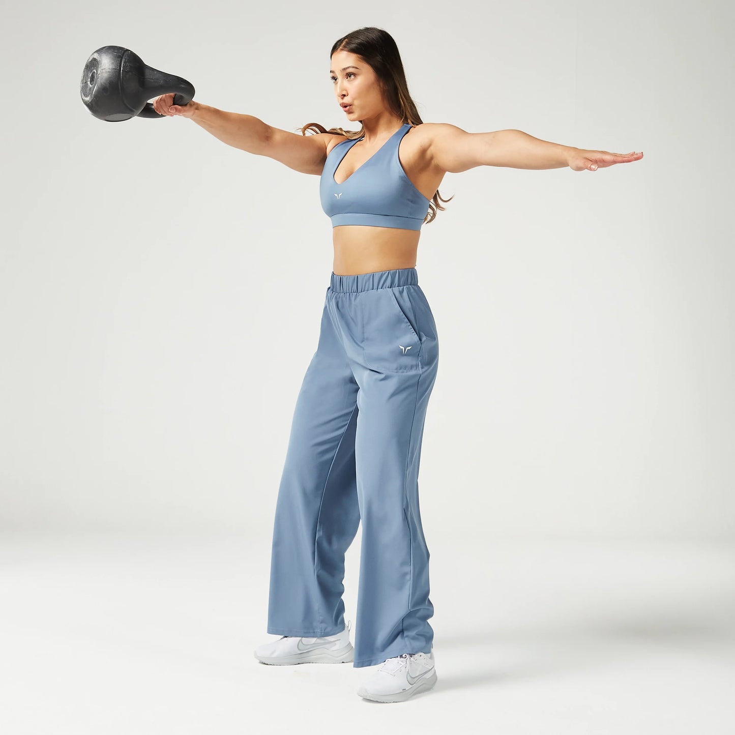 ايسينشال بنطلون رياضة مريح - أزرق