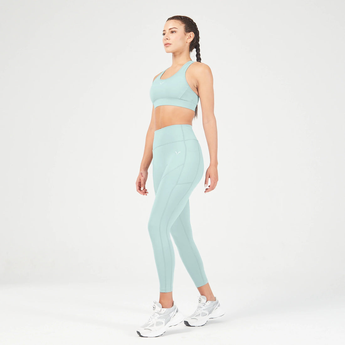 squatwolf-workout-clothes-essential-mid-impact-muscle-back-bra-gray-mist-sports-bra-for-gym