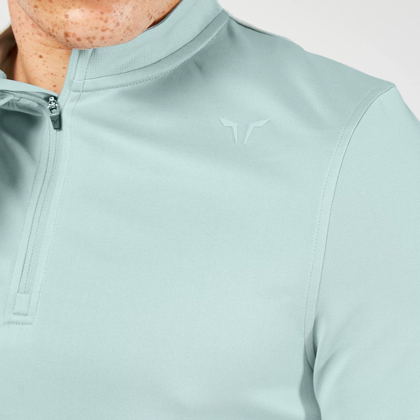 squatwolf-gym-wear-essential-spinning-top-gray-mist-workout-shirts-for-men