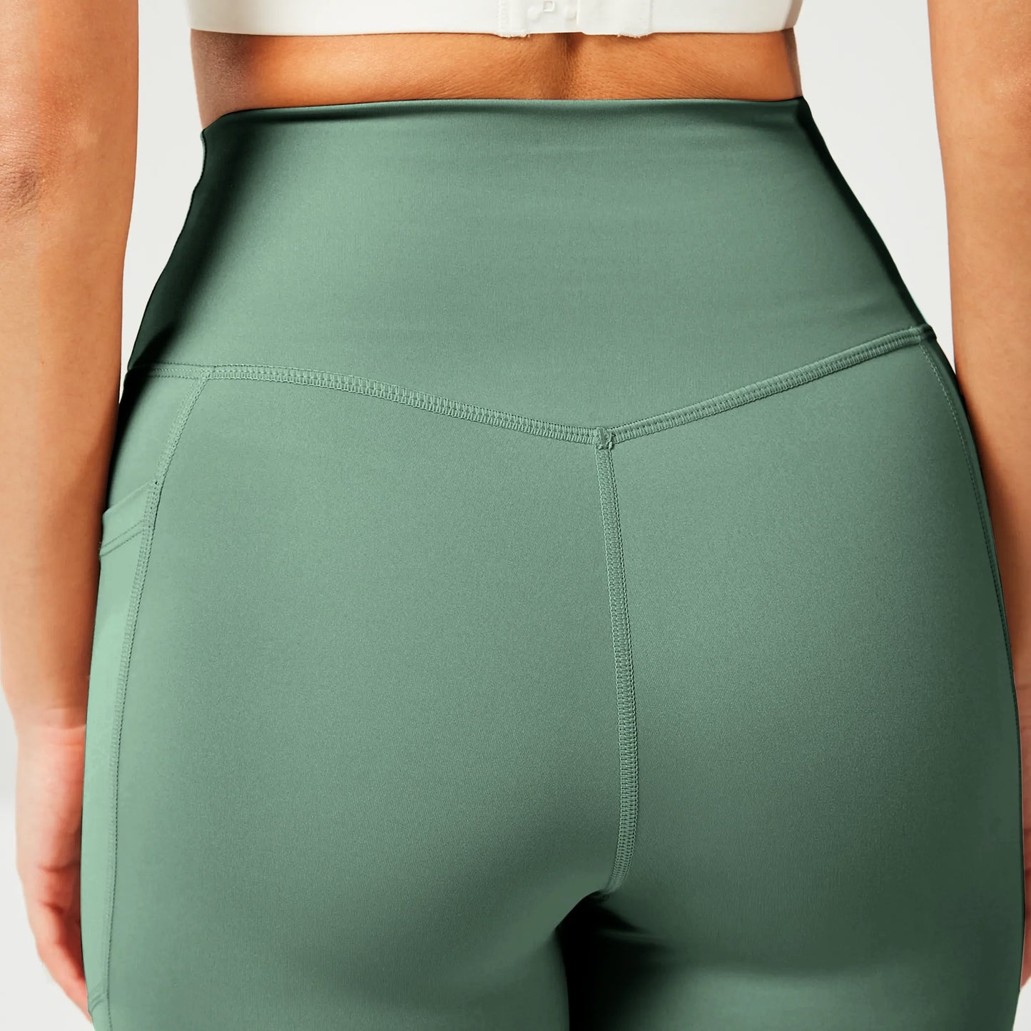 ليقنز ايسينشال عالية الخصر بطول "27 - أخضر غامق