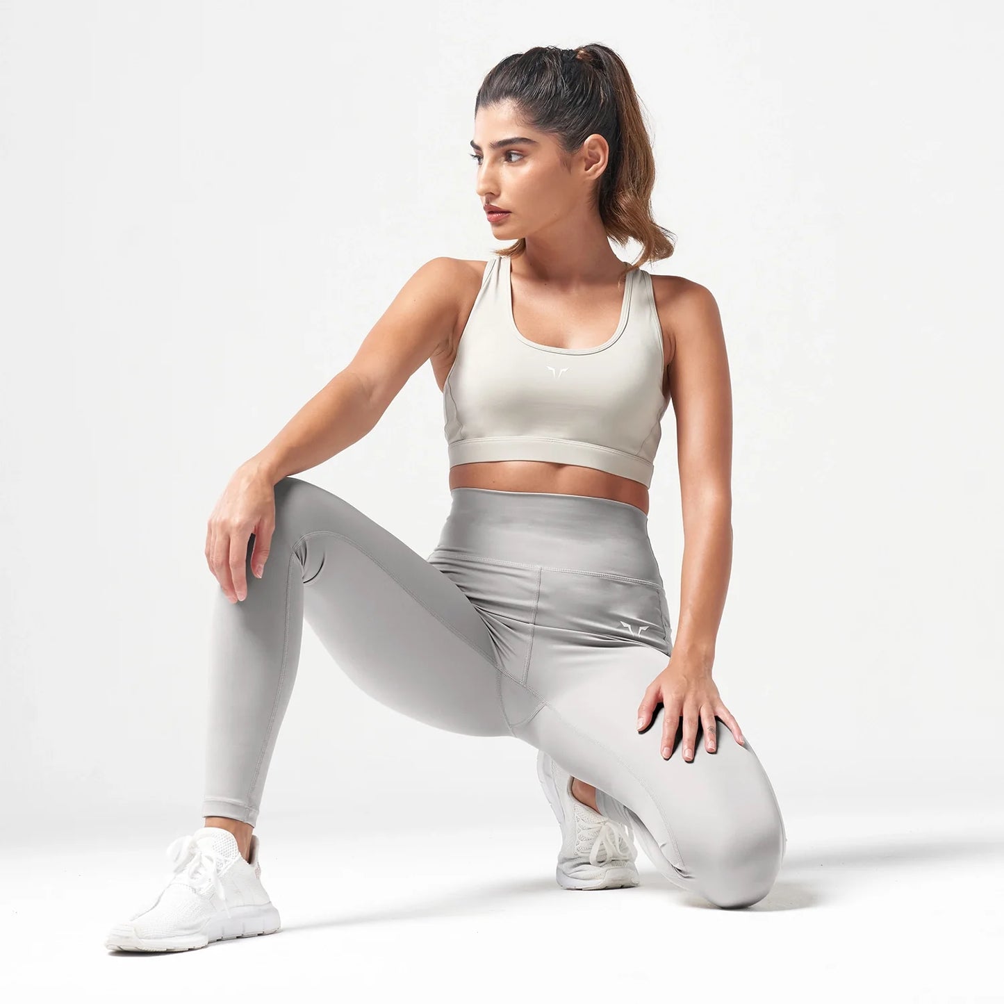 Essential High Waisted Leggings 27" - Paloma