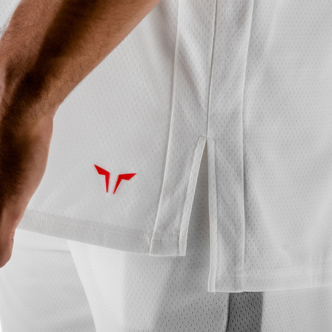 squatwolf-gym-wear-hybrid-2-0-oversize-tee-white-workout-shirts-for-men