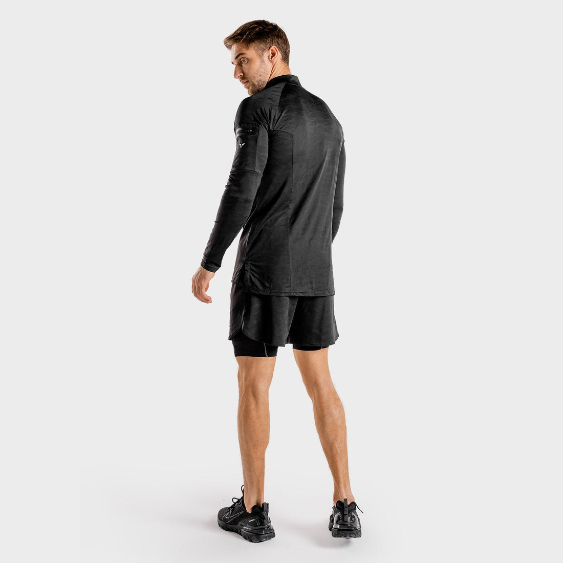 squatwolf-running-wolf-tops-for-men-gym-running-top-black-long-sleeve