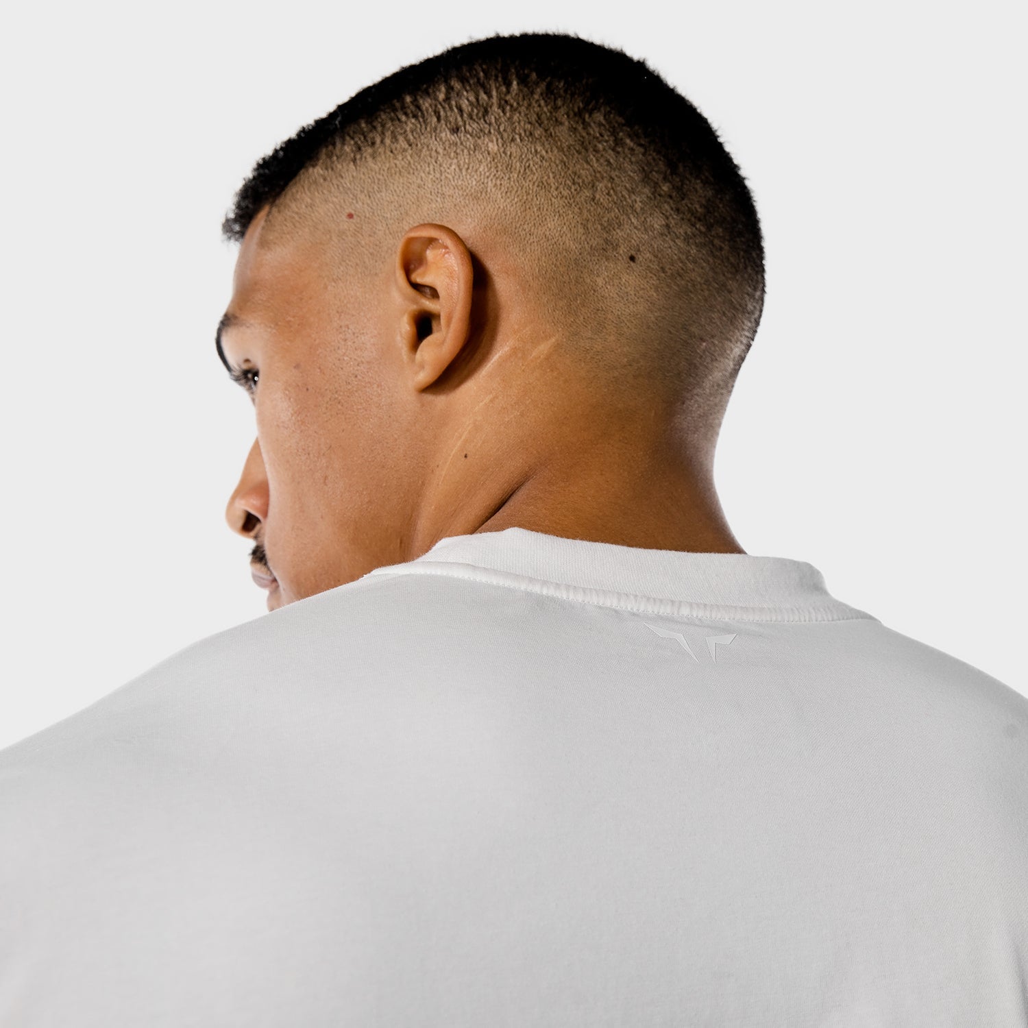 squatwolf-gym-t-shirts-for-women-iconic-oversize-tee-white-workout-clothes