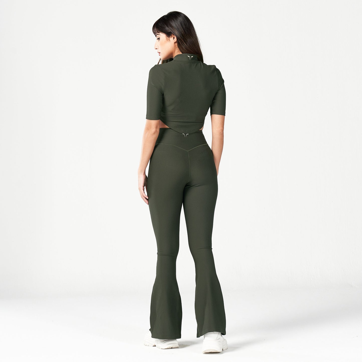 squatwolf-workout-clothes-code-ribbed-crop-top-khaki-gym-t-shirts-for-women