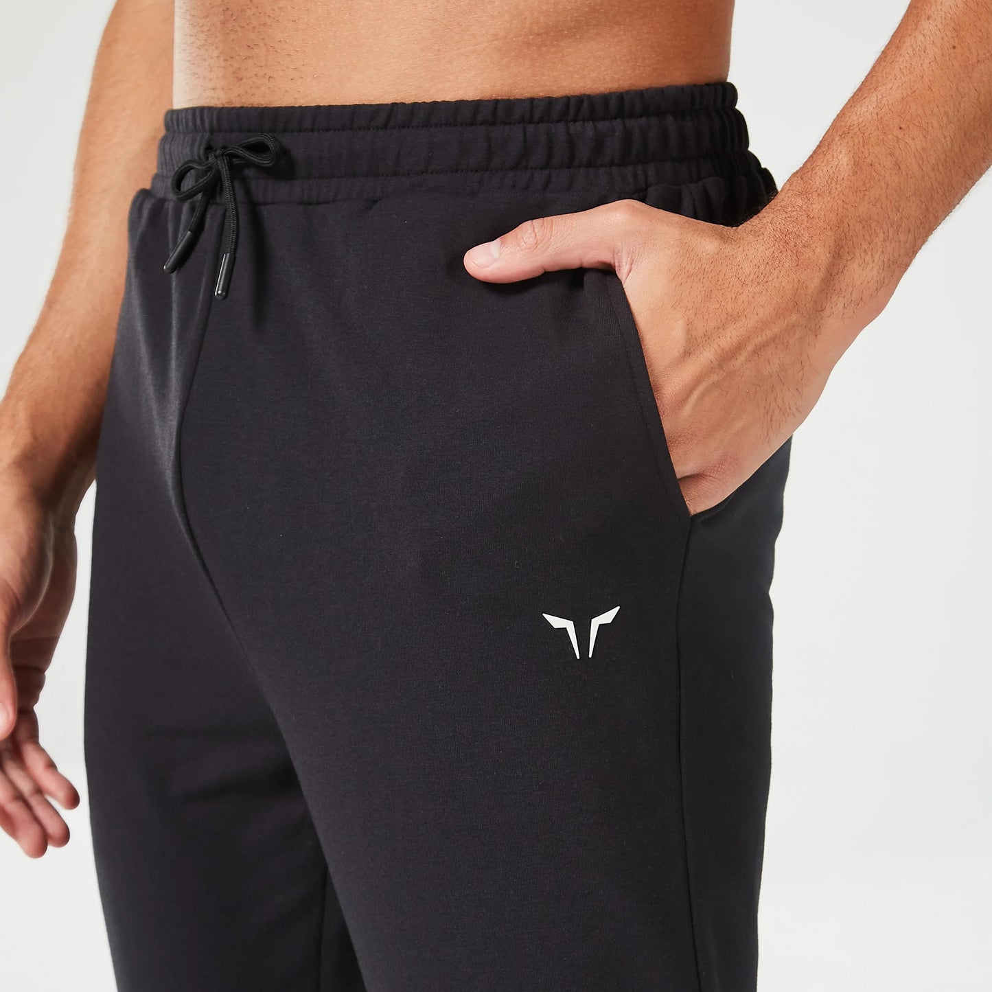 Essential Tapered Joggers - Black