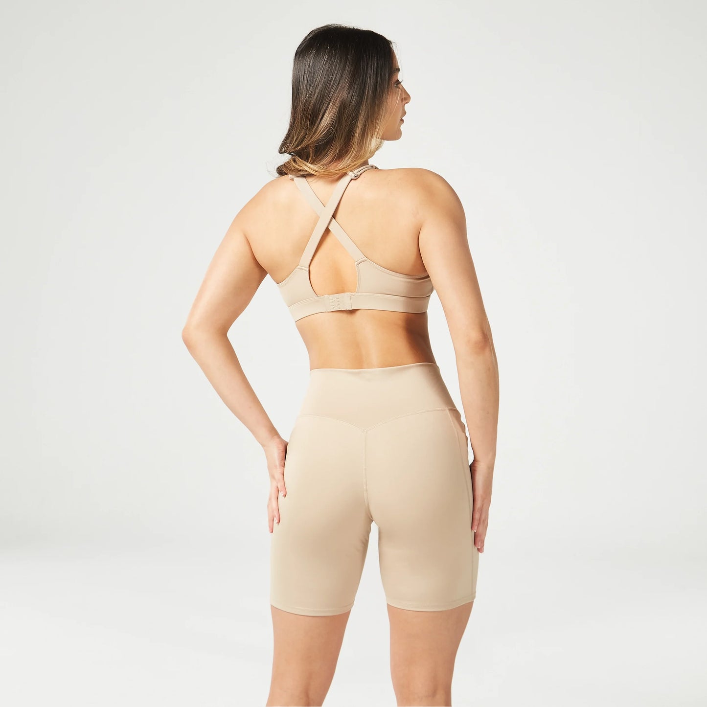 ايسينشال حمالة صدر بتأثير متوسط قابلة للتعديل - ترابي