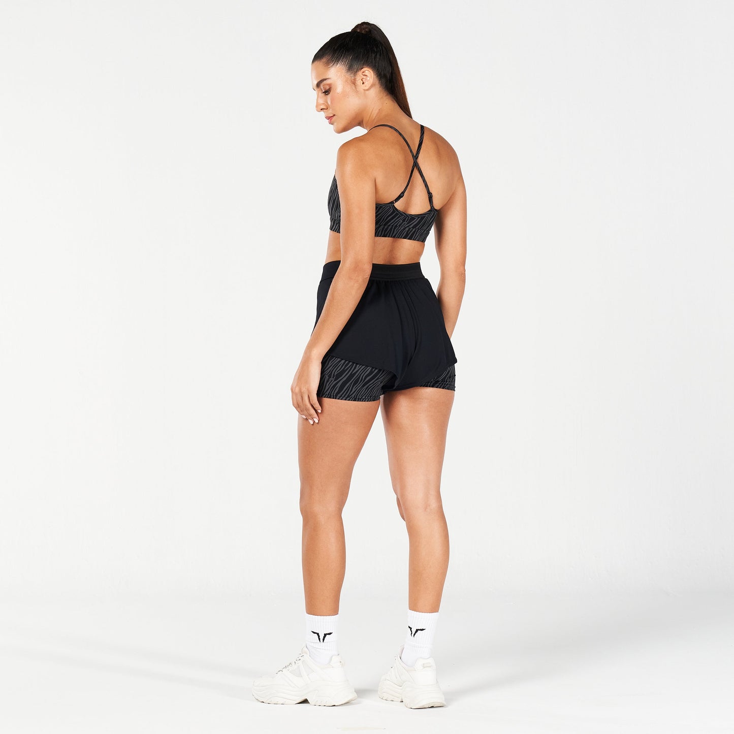 squatwolf-workout-clothes-core-2-in-1-wild-shorts-black-gym-shorts-for-women