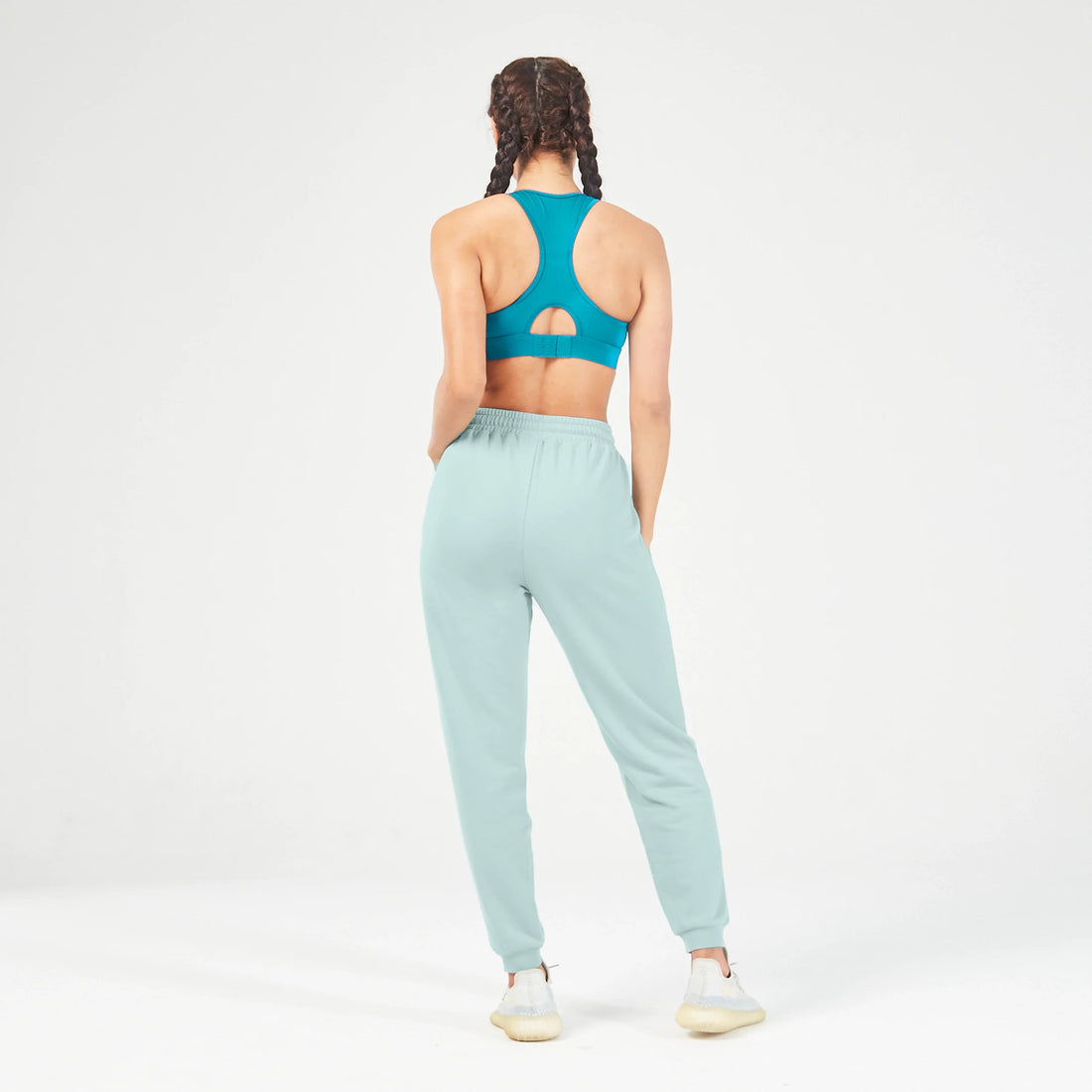 squatwolf-workout-clothes-essential-relaxed-joggers-gray-mist-gym-pants-for-women