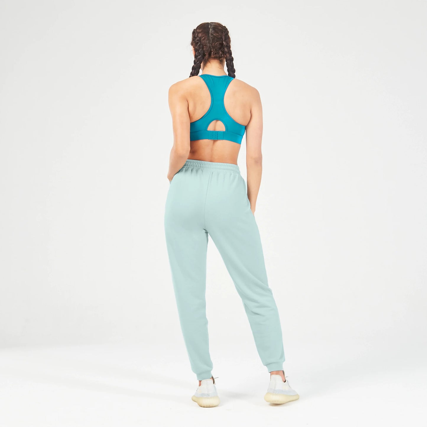 squatwolf-workout-clothes-essential-relaxed-joggers-gray-mist-gym-pants-for-women