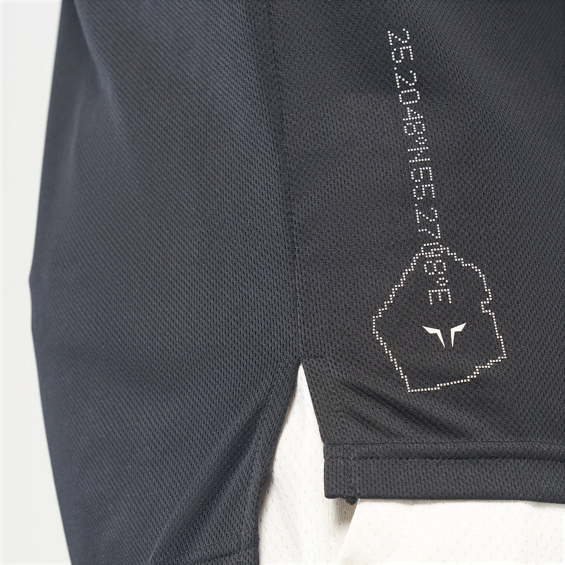 squatwolf-gym-wear-code-logo-muscle-tee-black-workout-shirts-for-men