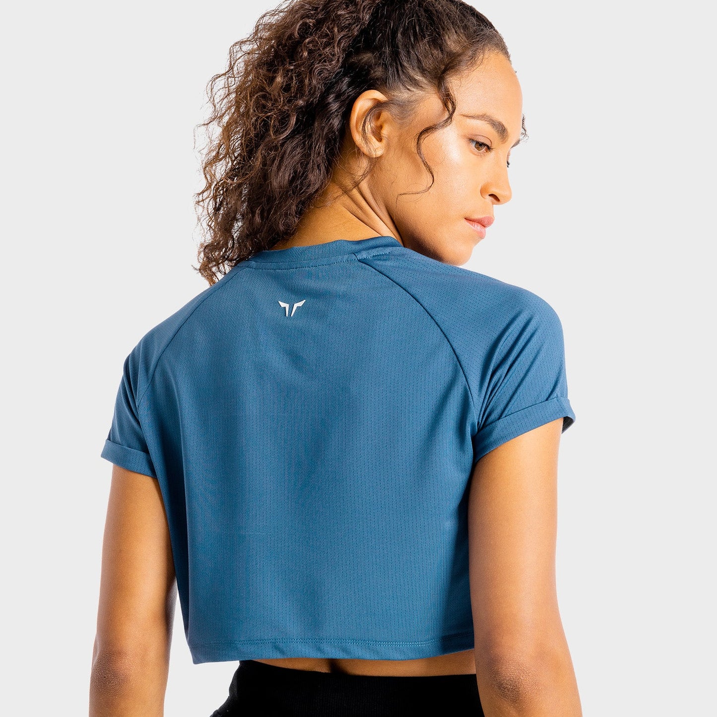 squatwolf-gym-t-shirts-for-women-core-crop-tee-slate-workout-clothes